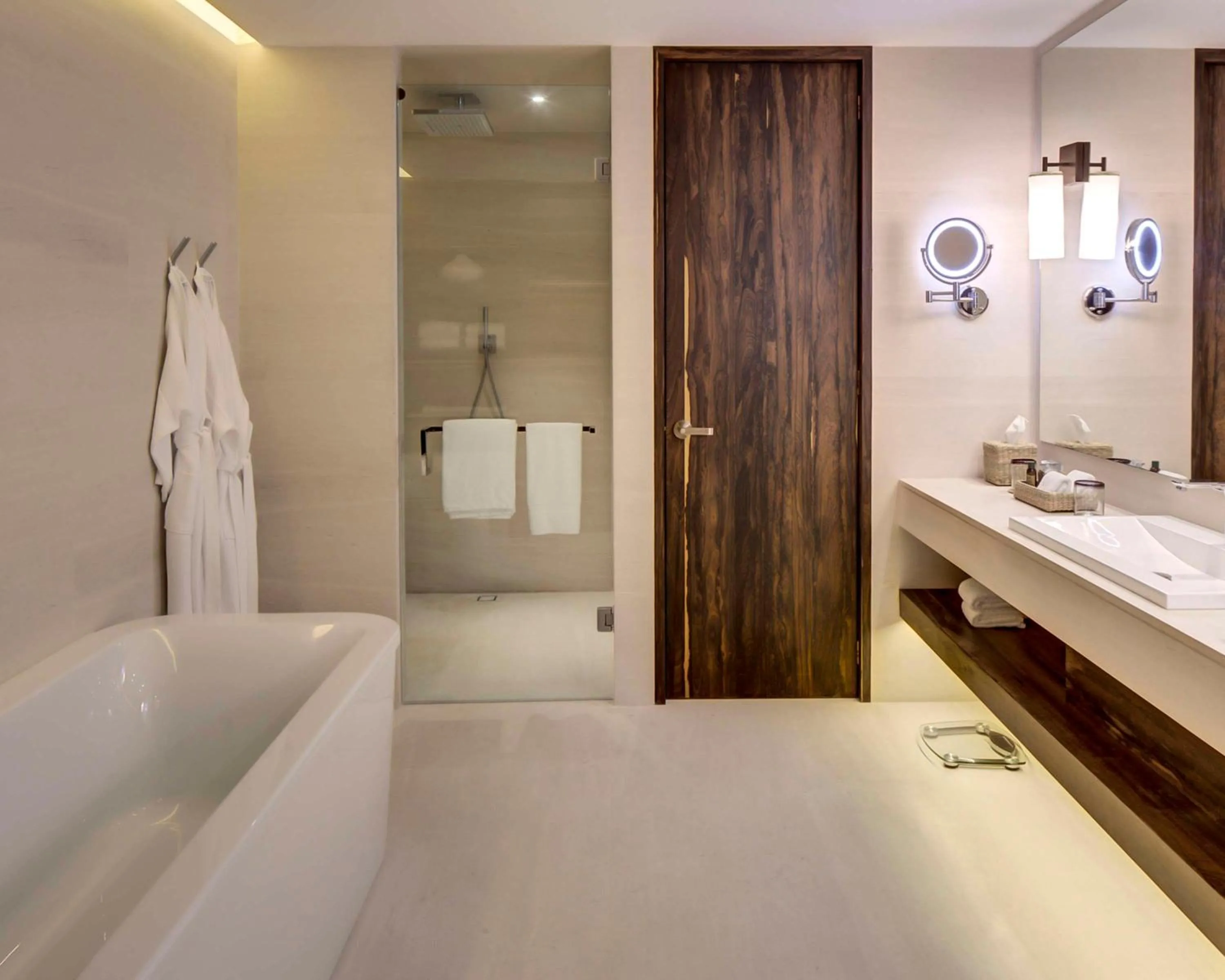 Bathroom, Bed in Hyatt Regency Andares Guadalajara