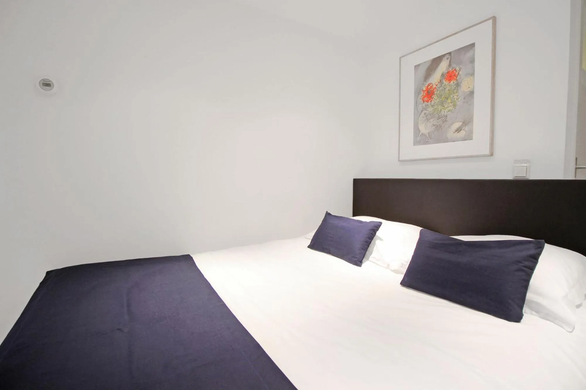 Bed in Romantic Jordaan Canalsuite near Anne Frank House