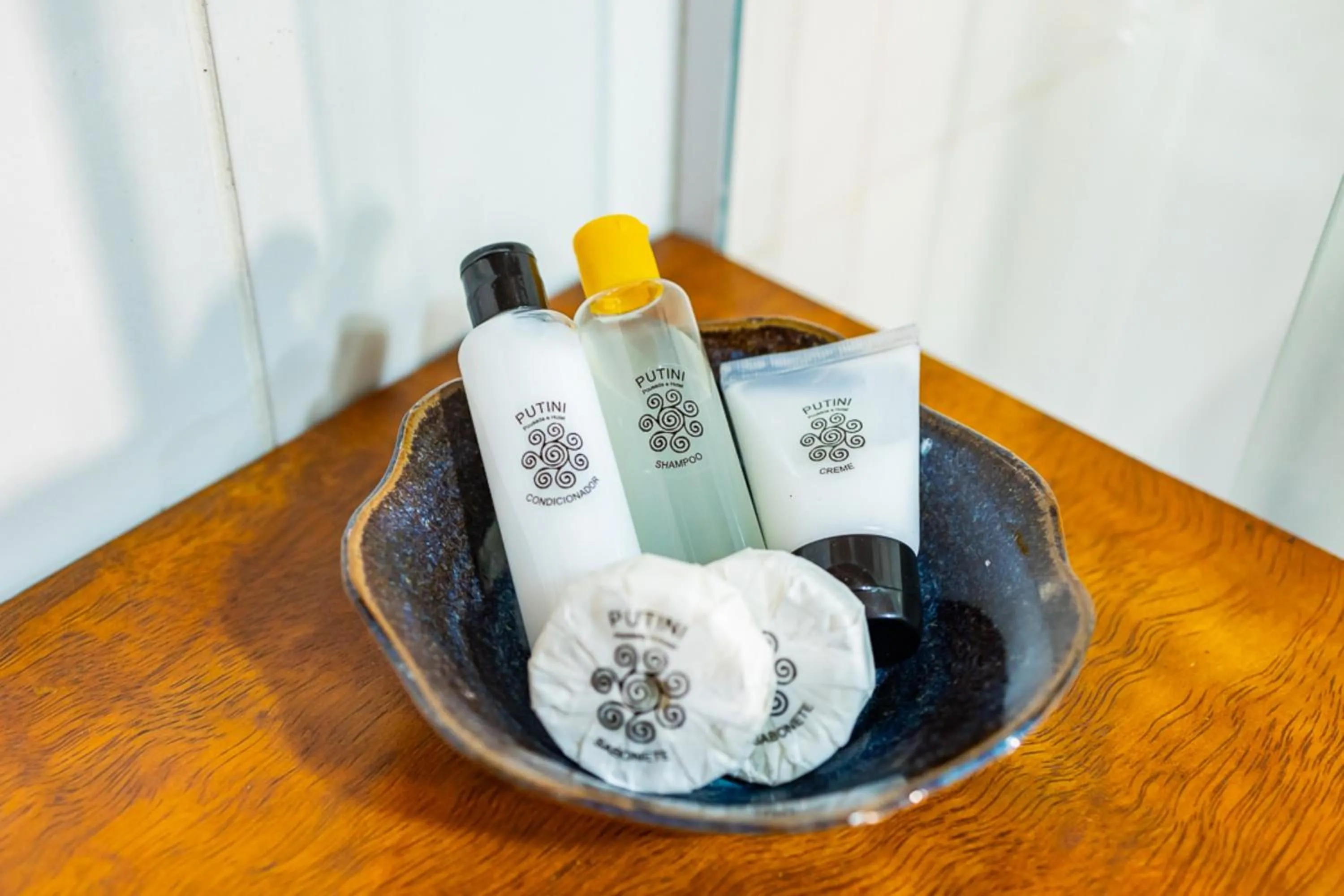 Bathroom in Putini Pousada e Hotel by OYO