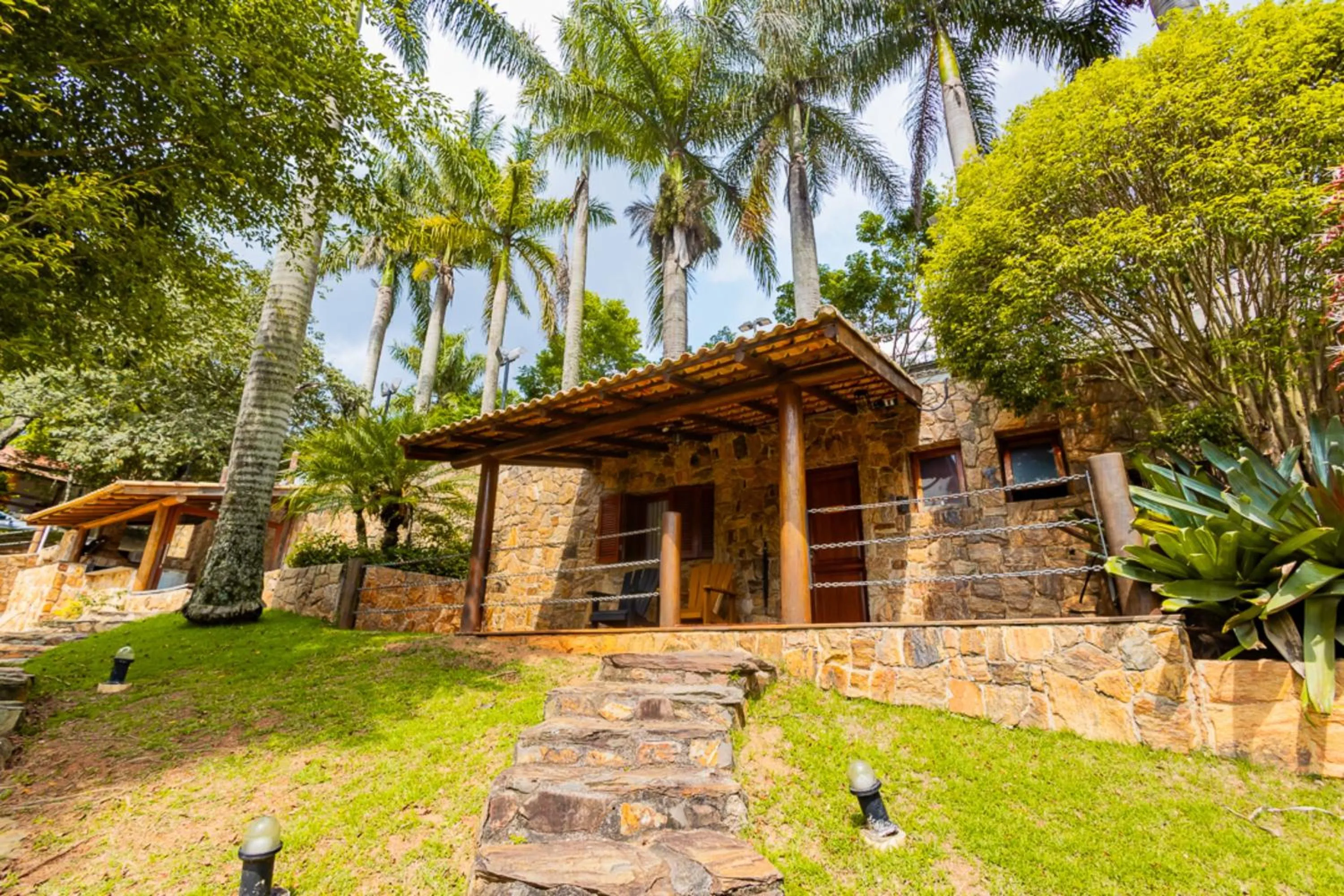 Patio in Putini Pousada e Hotel by OYO