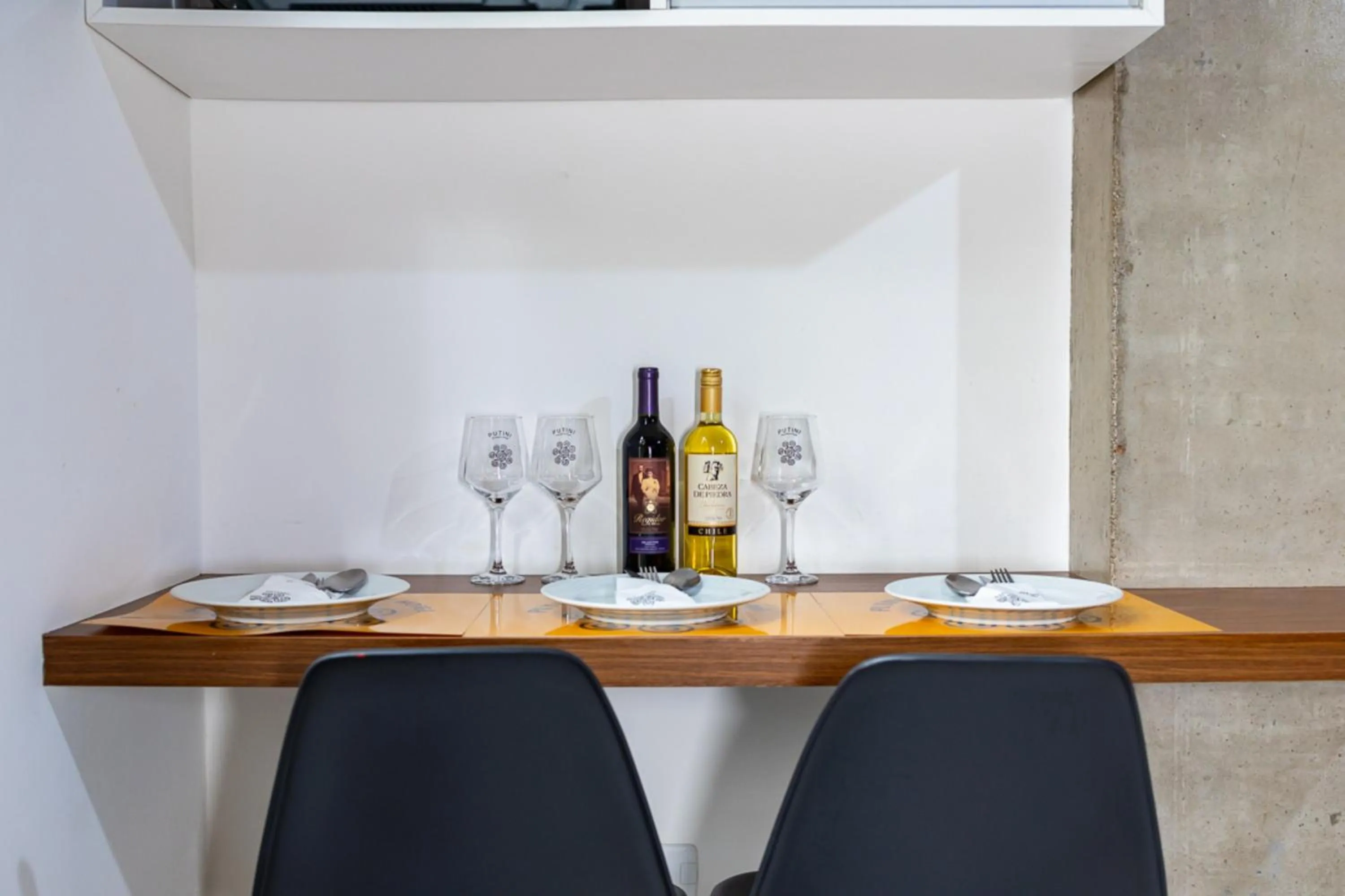Dining area in Putini Pousada e Hotel by OYO