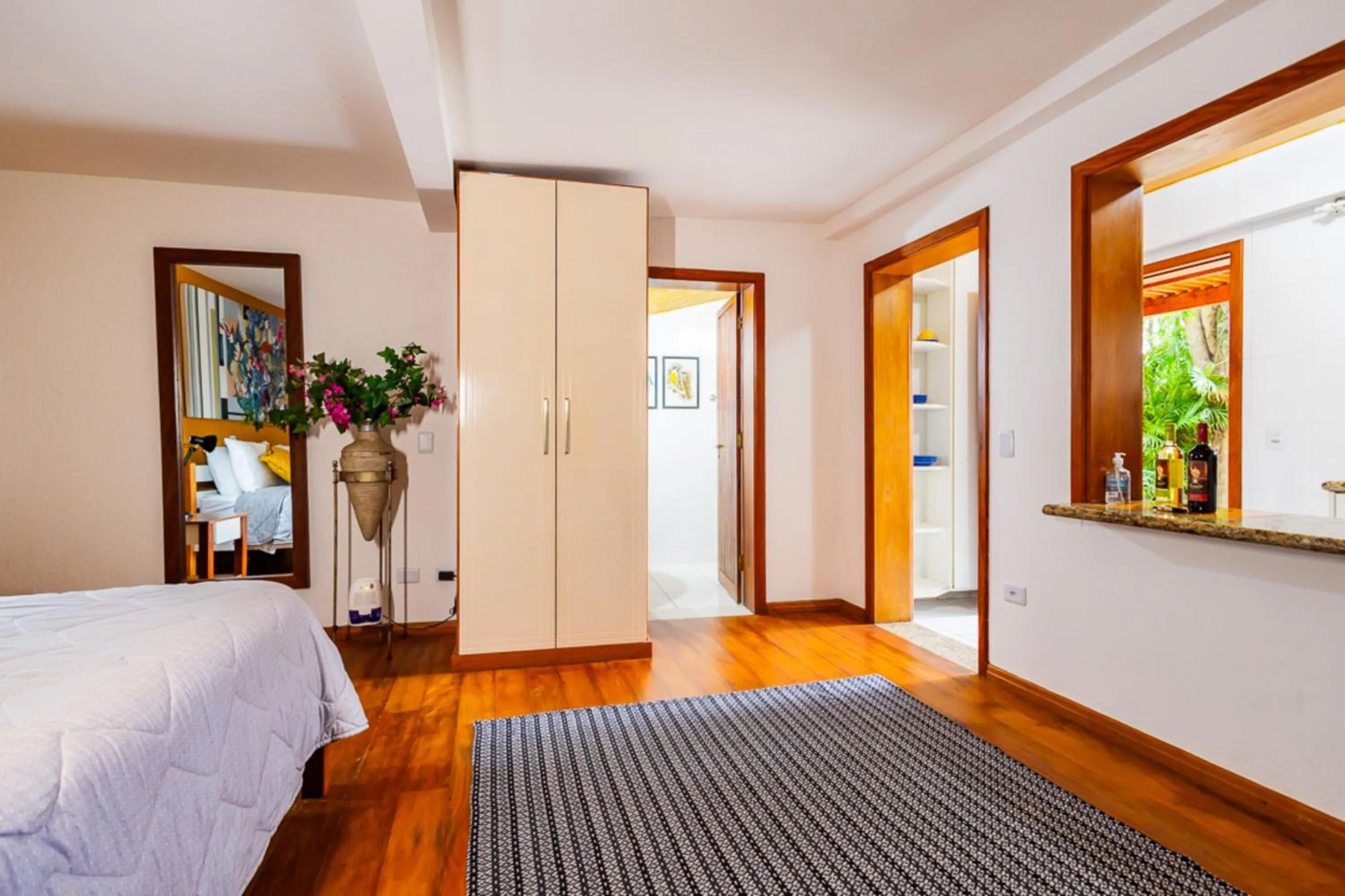 Bedroom, Bed in Putini Pousada e Hotel by OYO