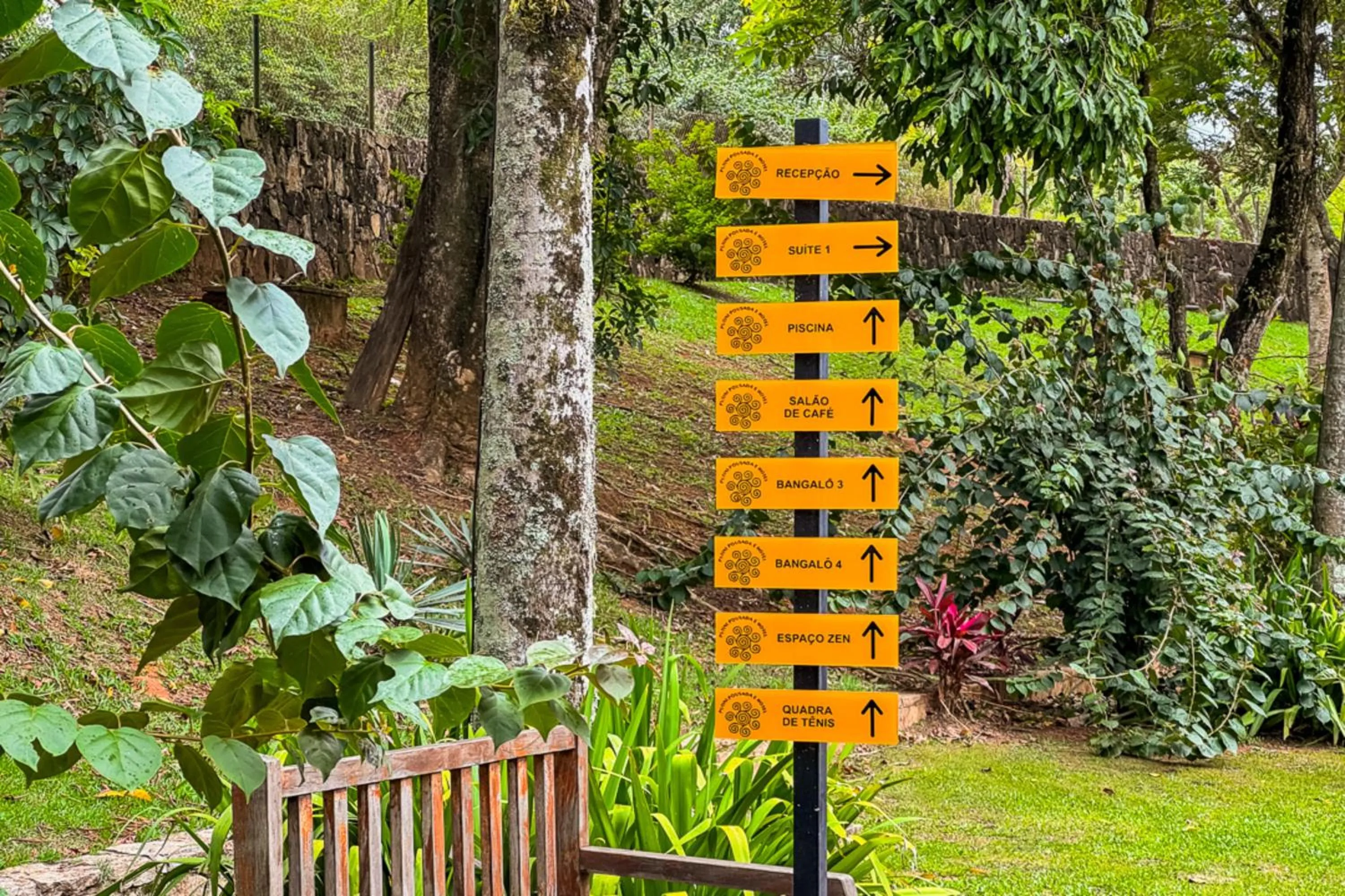 Property logo or sign in Putini Pousada e Hotel by OYO