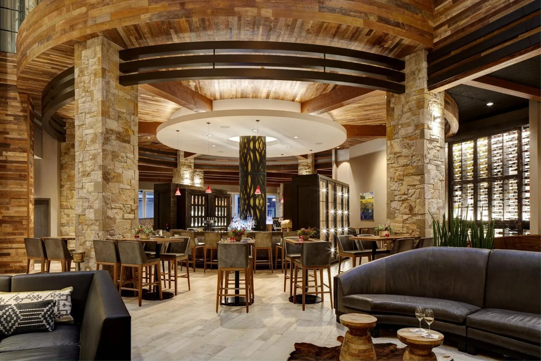 Lounge or bar in Archer Hotel Napa