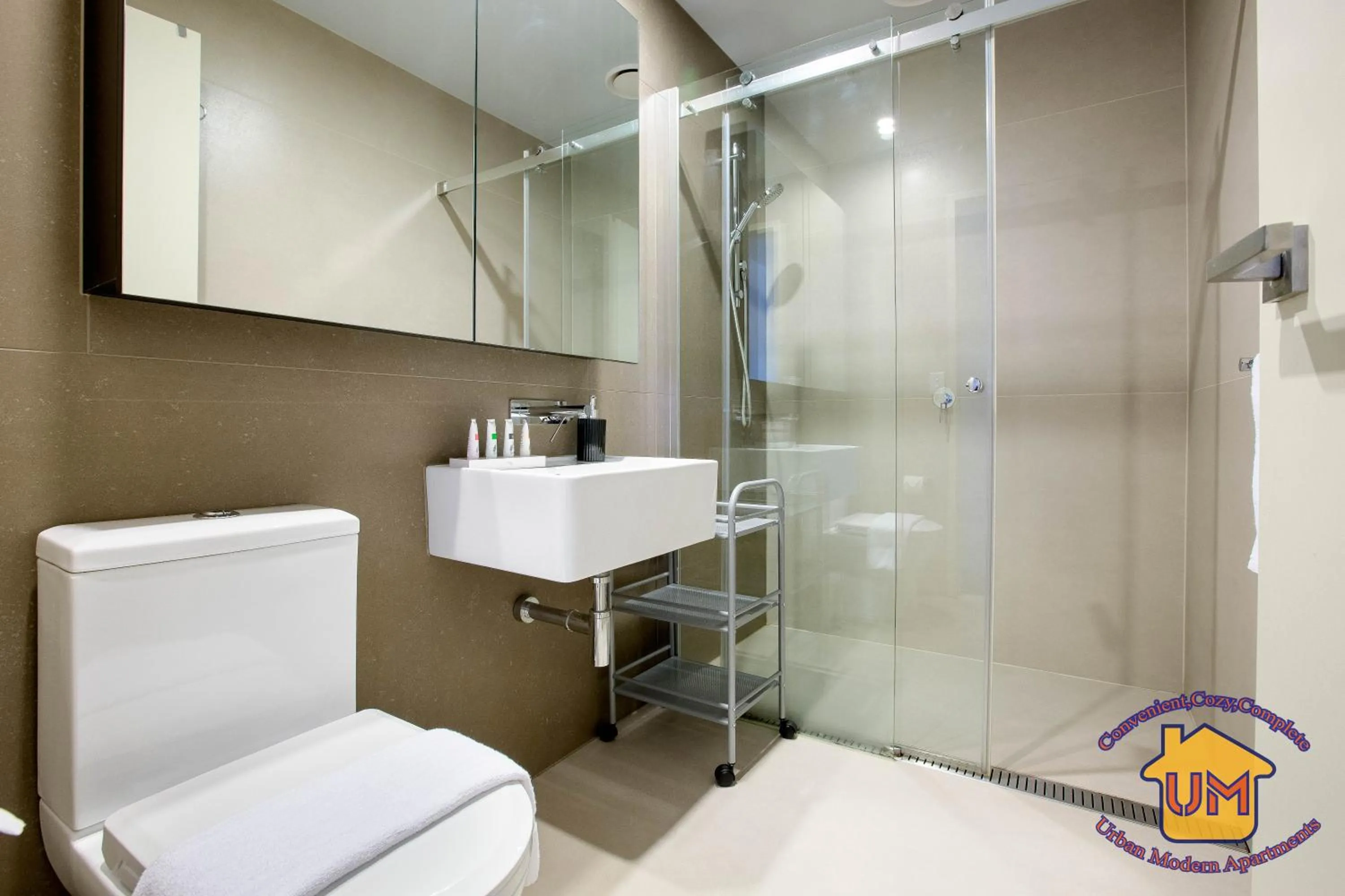 Bathroom in Aussie Escape Apartments-Skyline Collins Tower