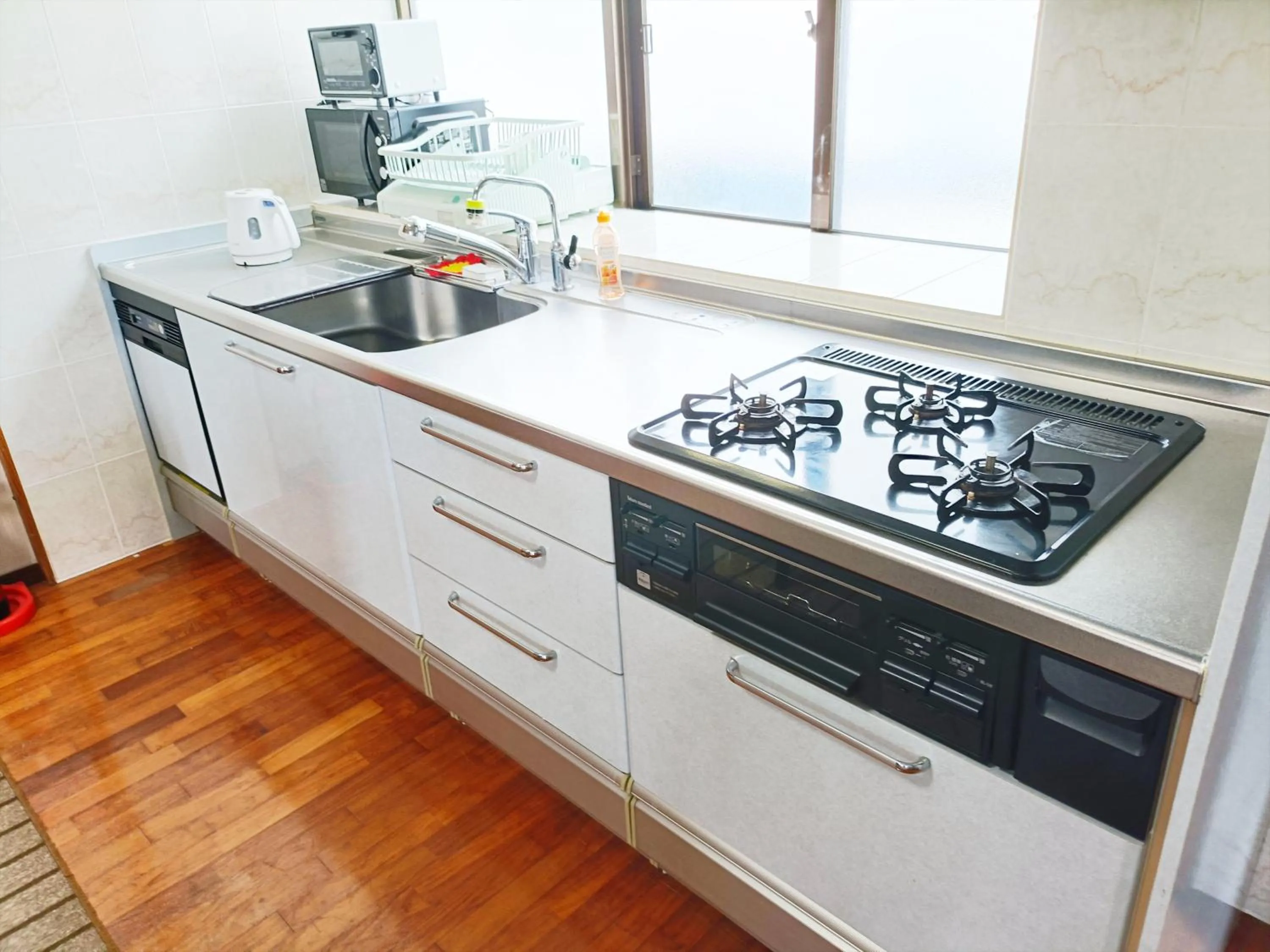 Coffee/tea facilities in Kariyushi Condominium Resort Sea Side House