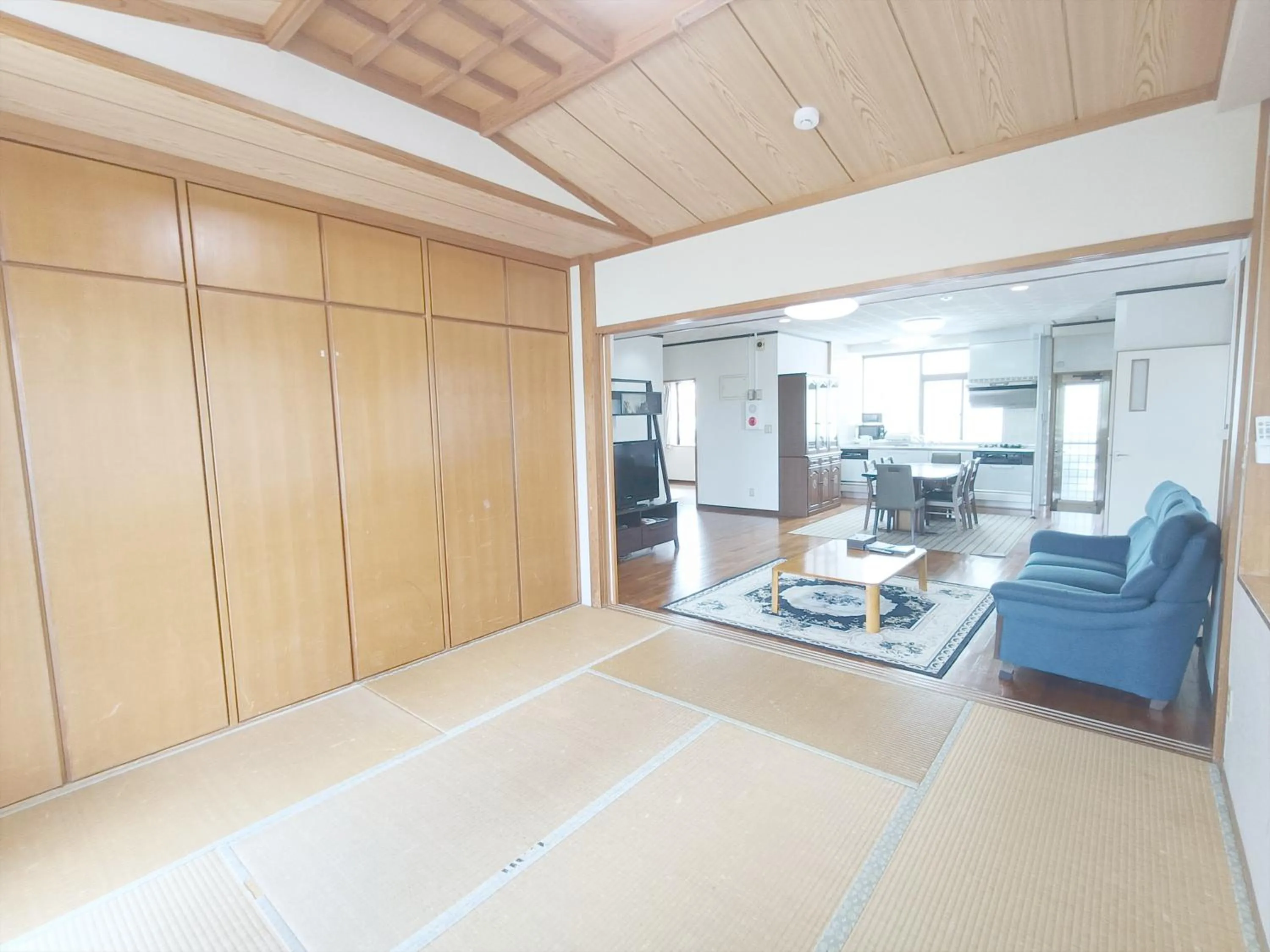 Kariyushi Condominium Resort Sea Side House