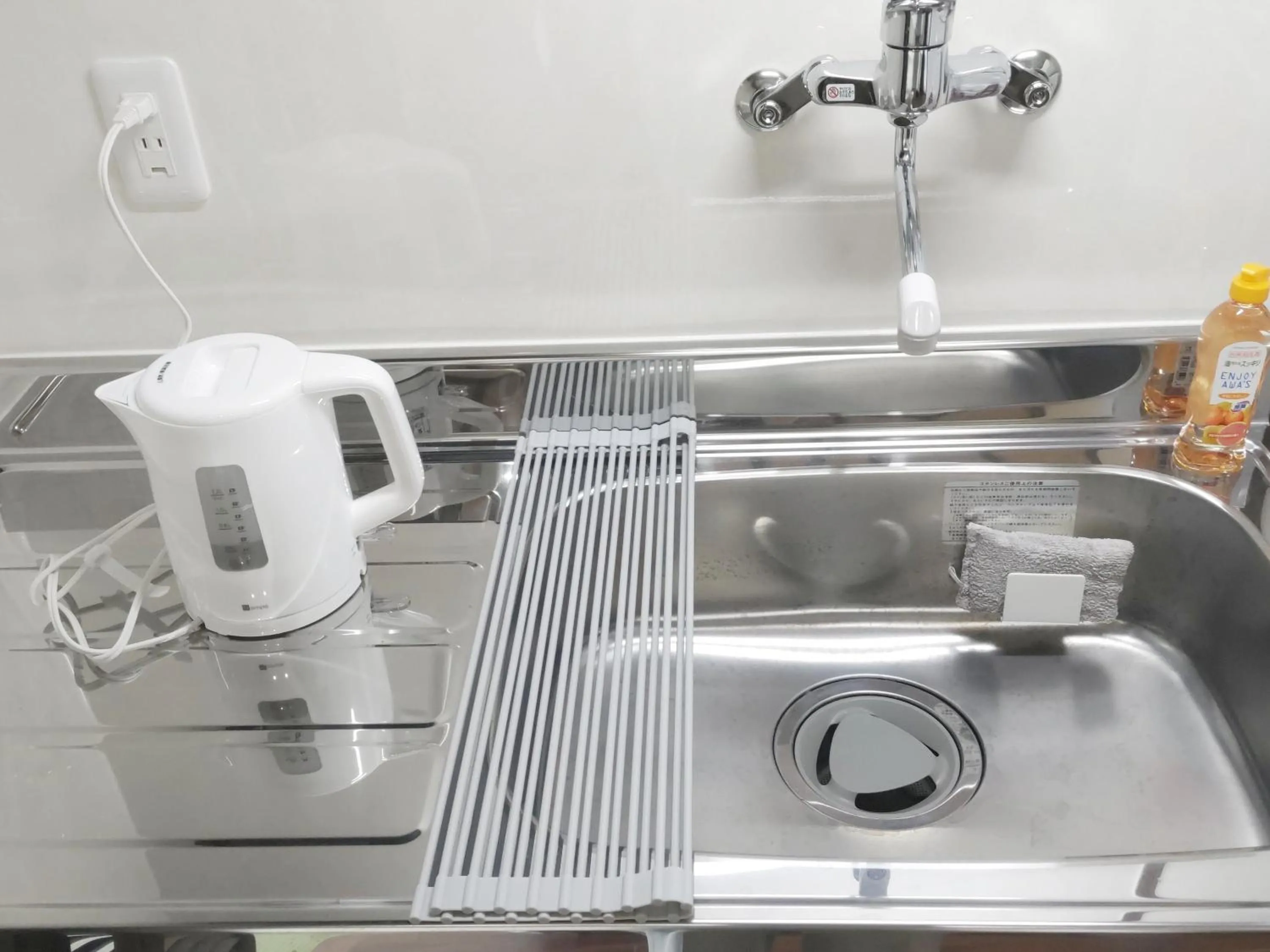 Coffee/tea facilities in Kariyushi Condominium Resort Sea Side House