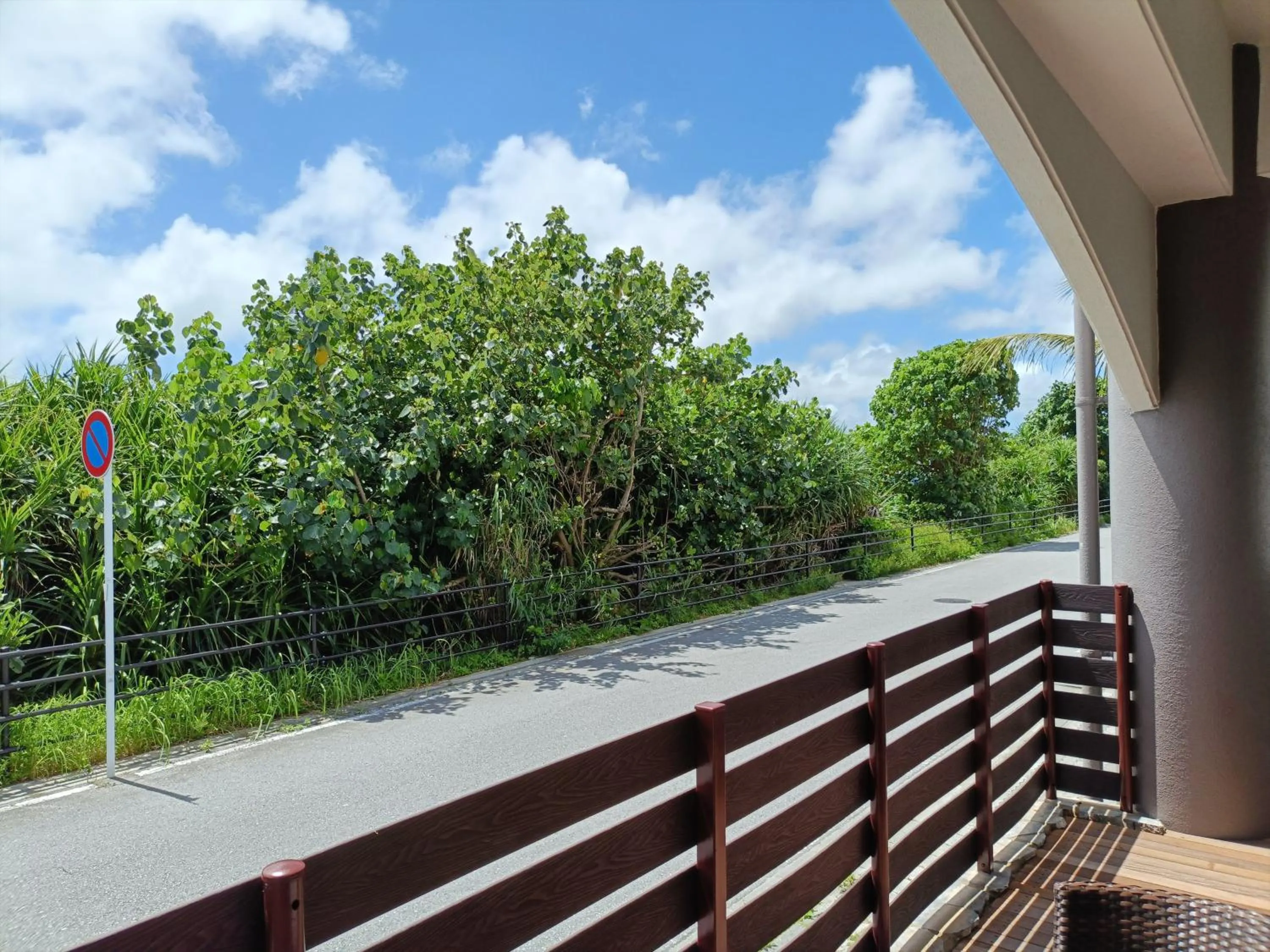 Balcony/Terrace in Kariyushi Condominium Resort Sea Side House