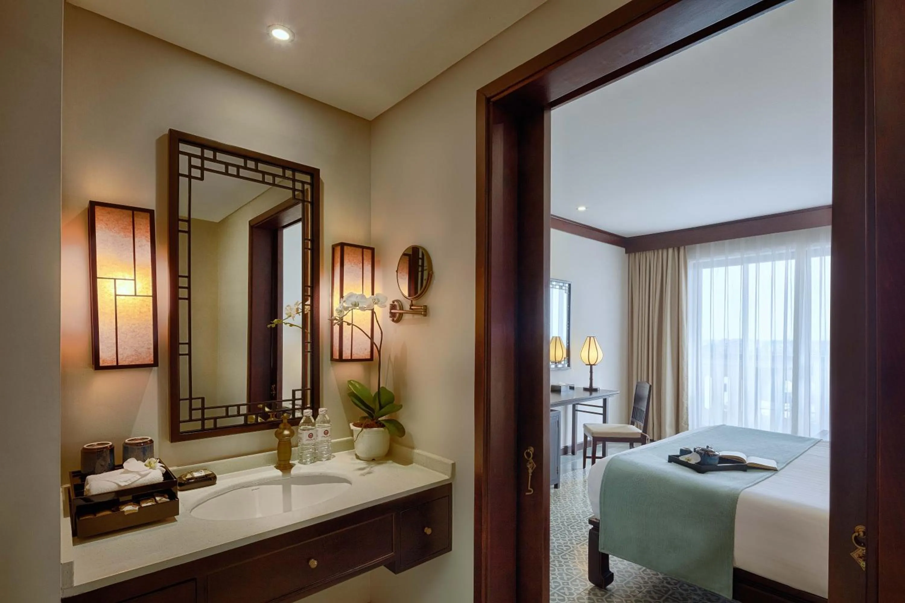 Bathroom, Bed in Wyndham Garden Hoi An Cua Dai Beach