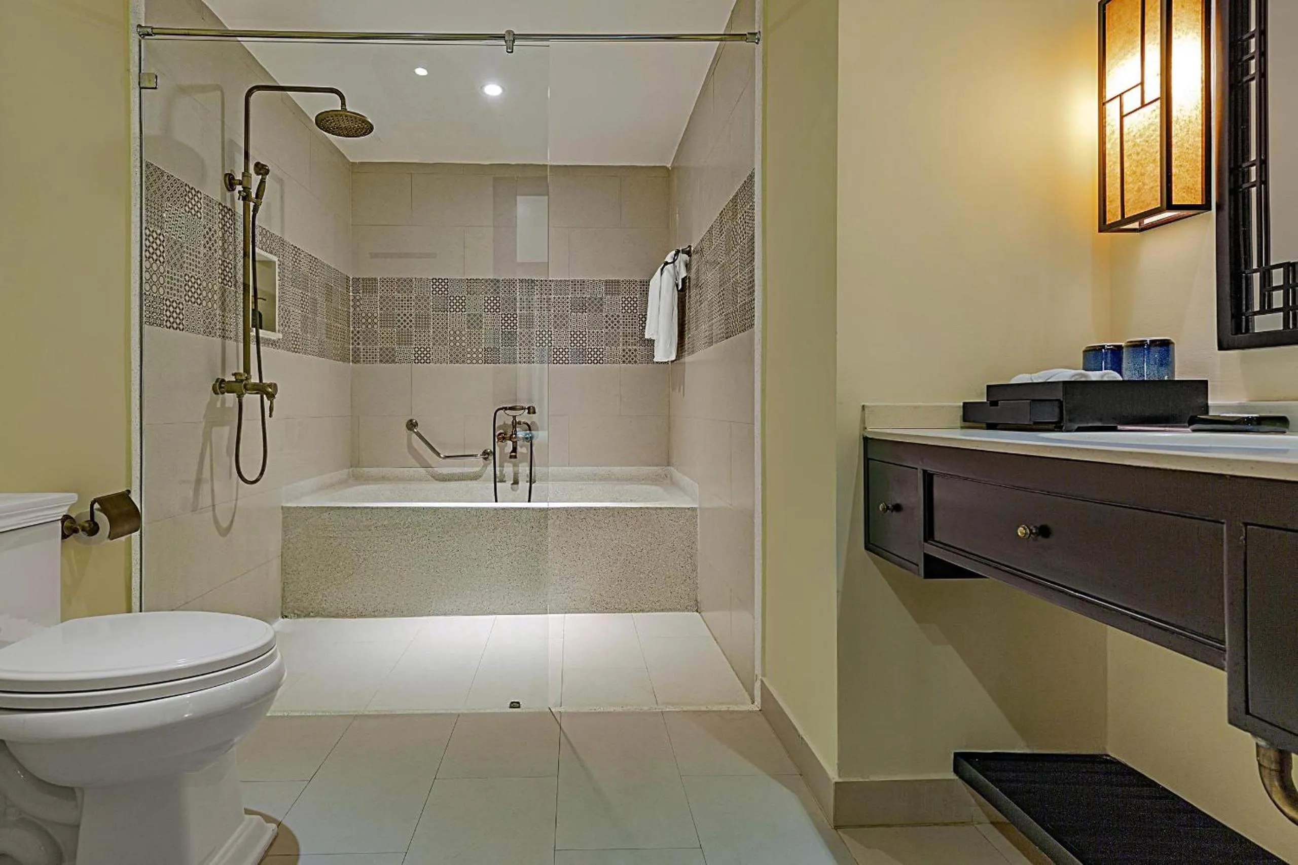 Bathroom in Wyndham Garden Hoi An Cua Dai Beach
