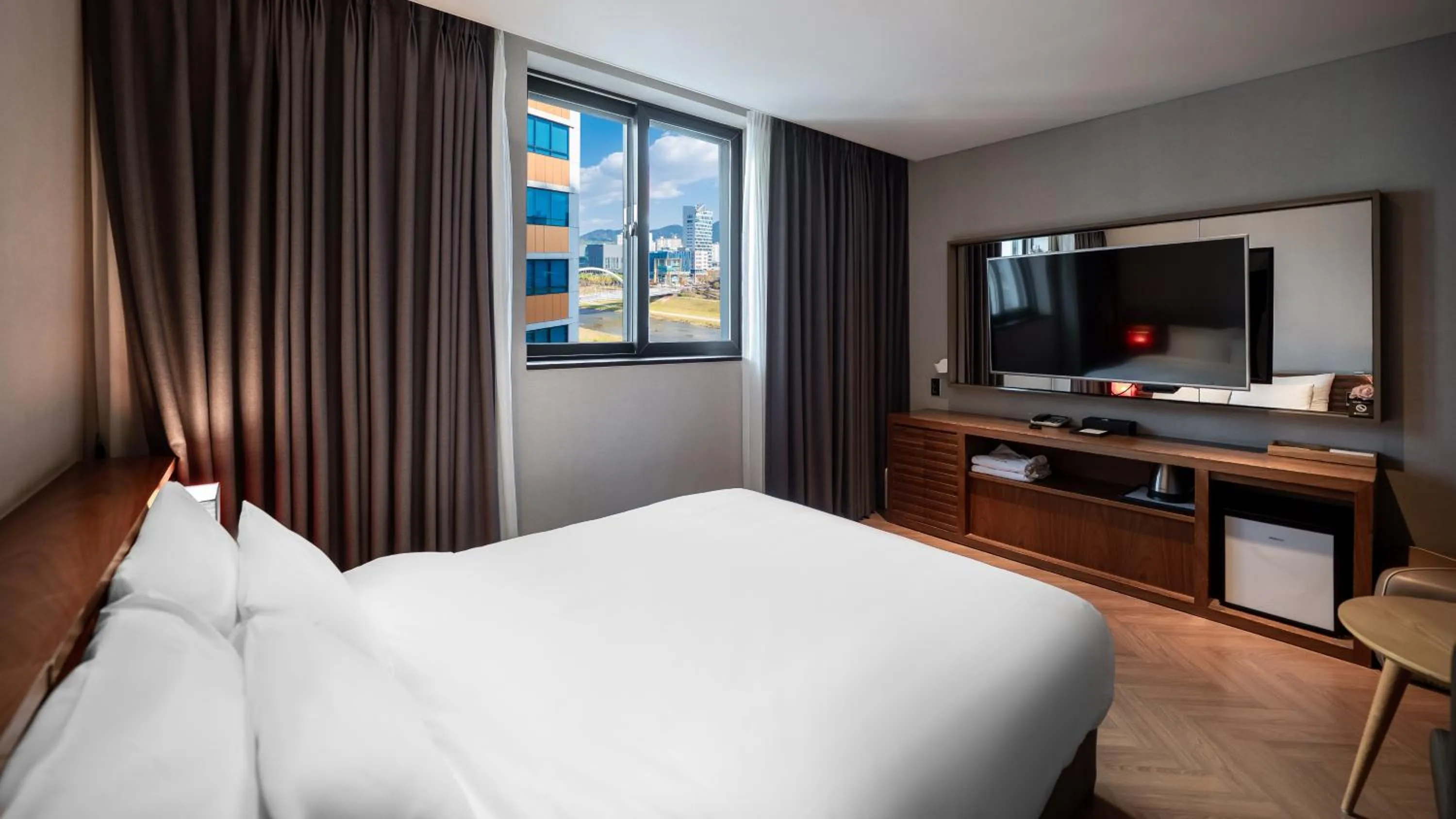 Bed in Golden Business Hotel