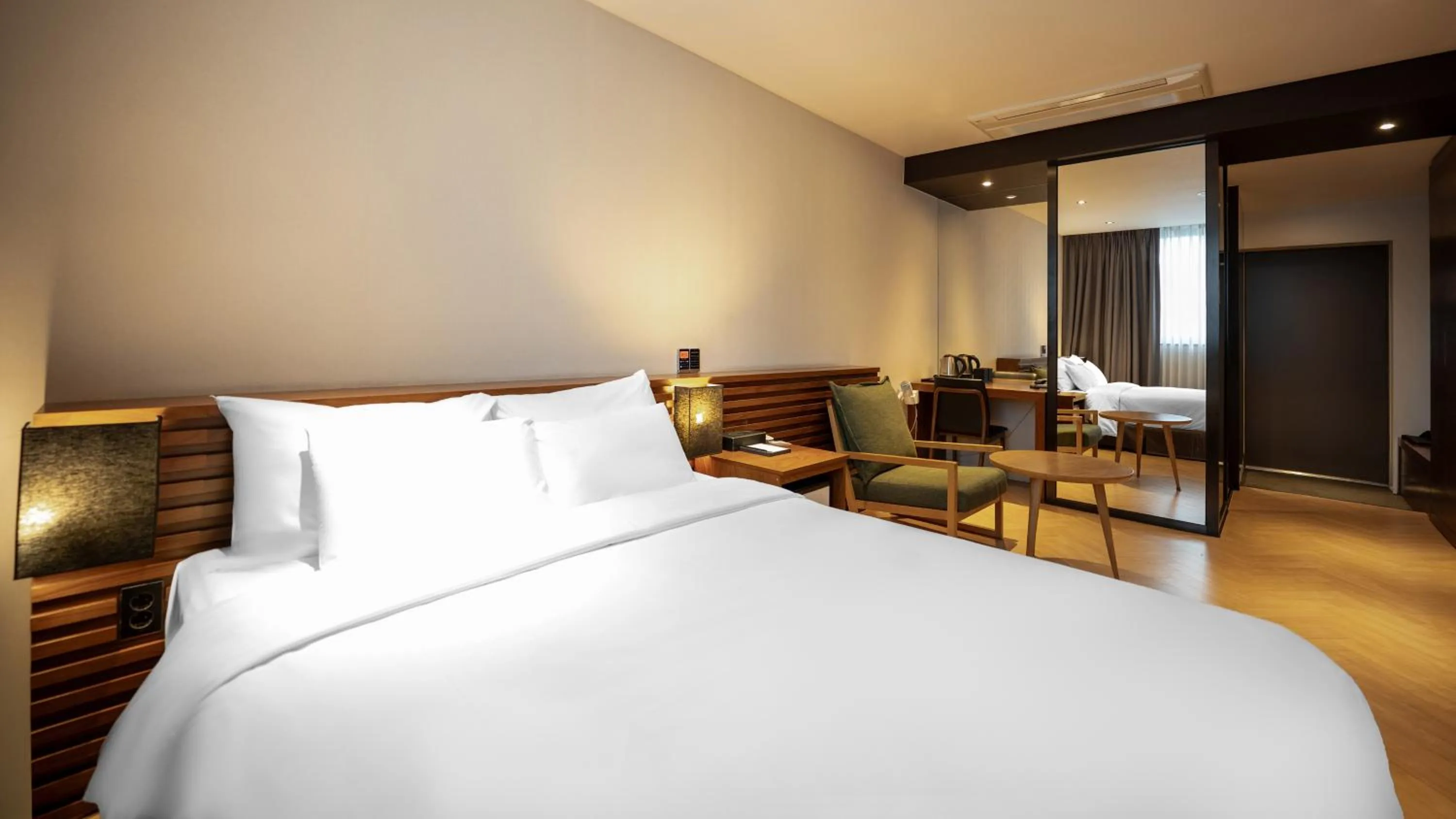 Bed in Golden Business Hotel