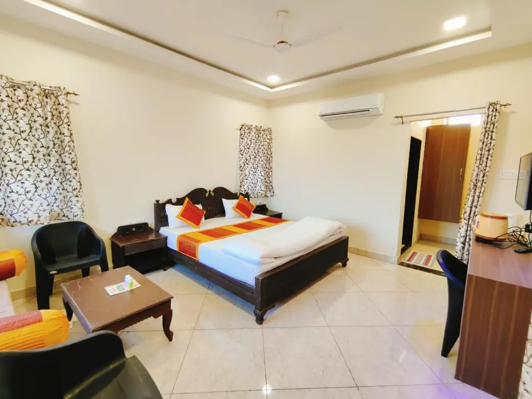 Photo of the whole room, Bed in Moonlight Nature Resort & Swimming Pool