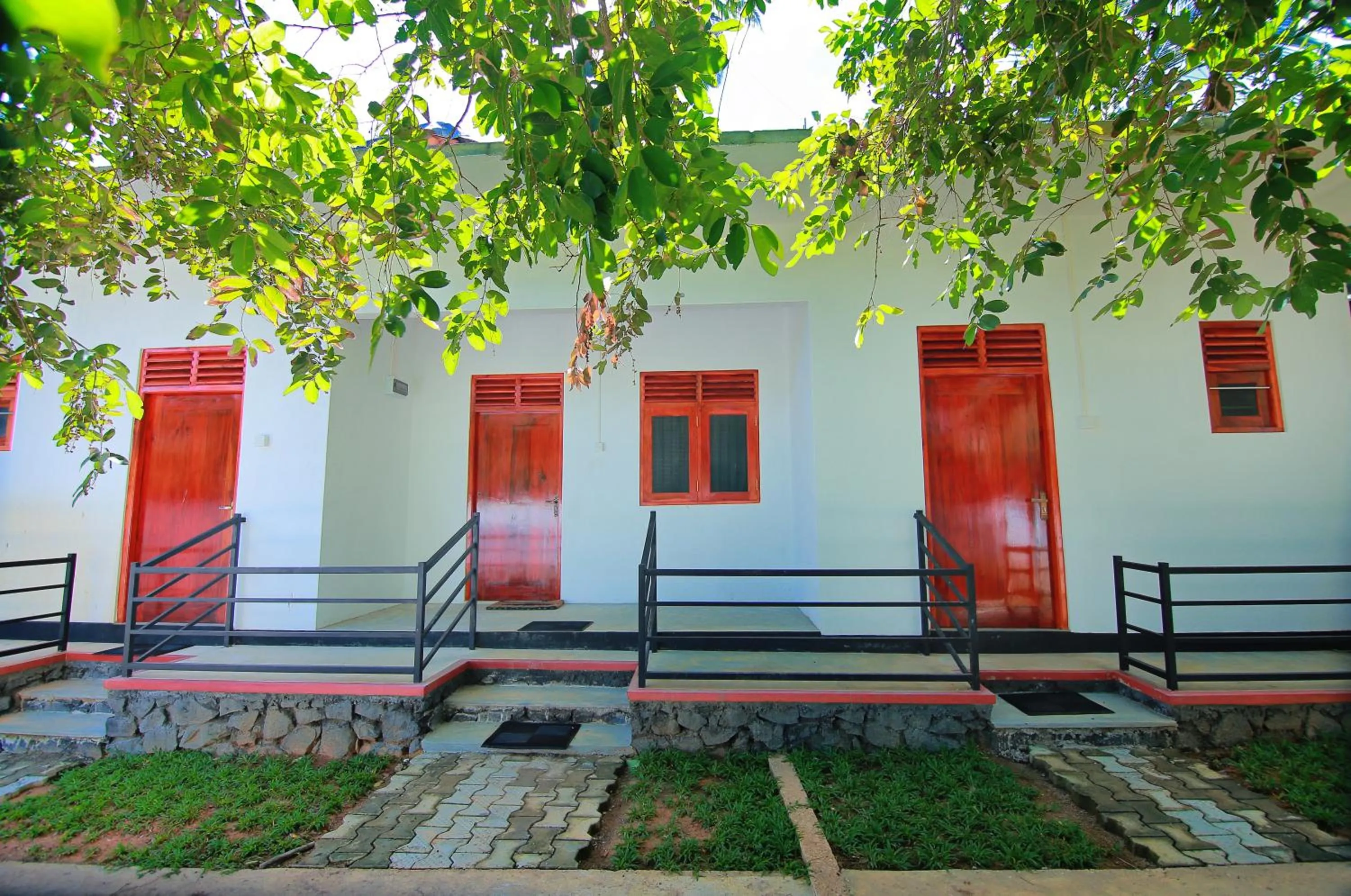 Standard Double Room with Fan in Hiriketiya Cinnamon Garden