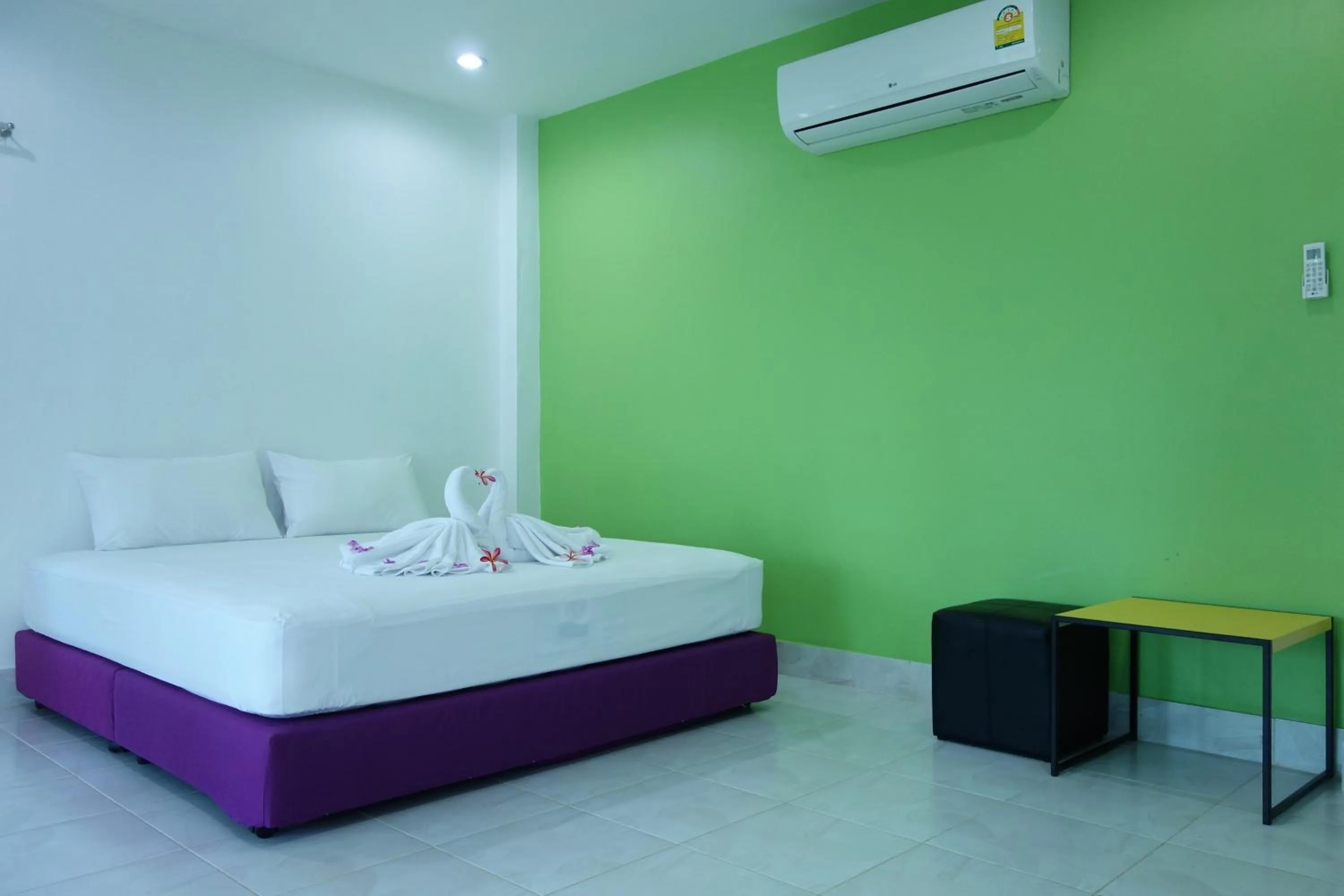 Photo of the whole room, Bed in Mook Ing Lay