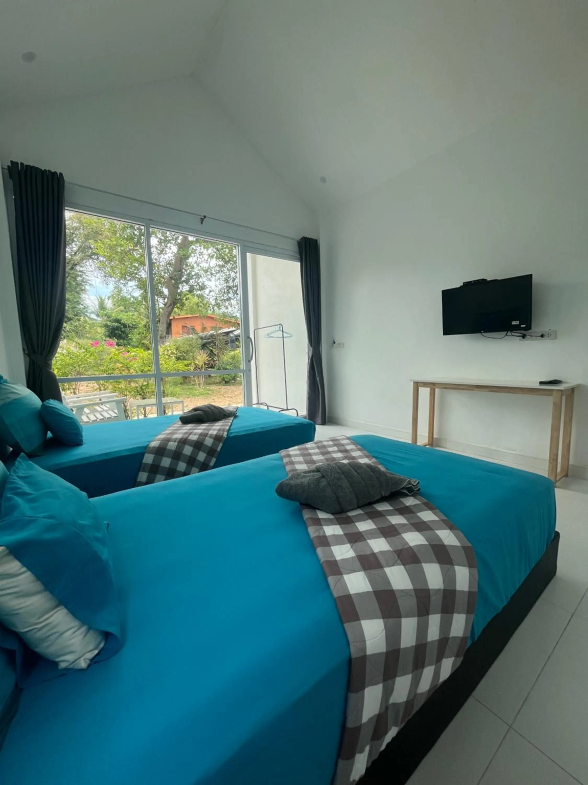 Bedroom, Bed in Mook Ing Lay