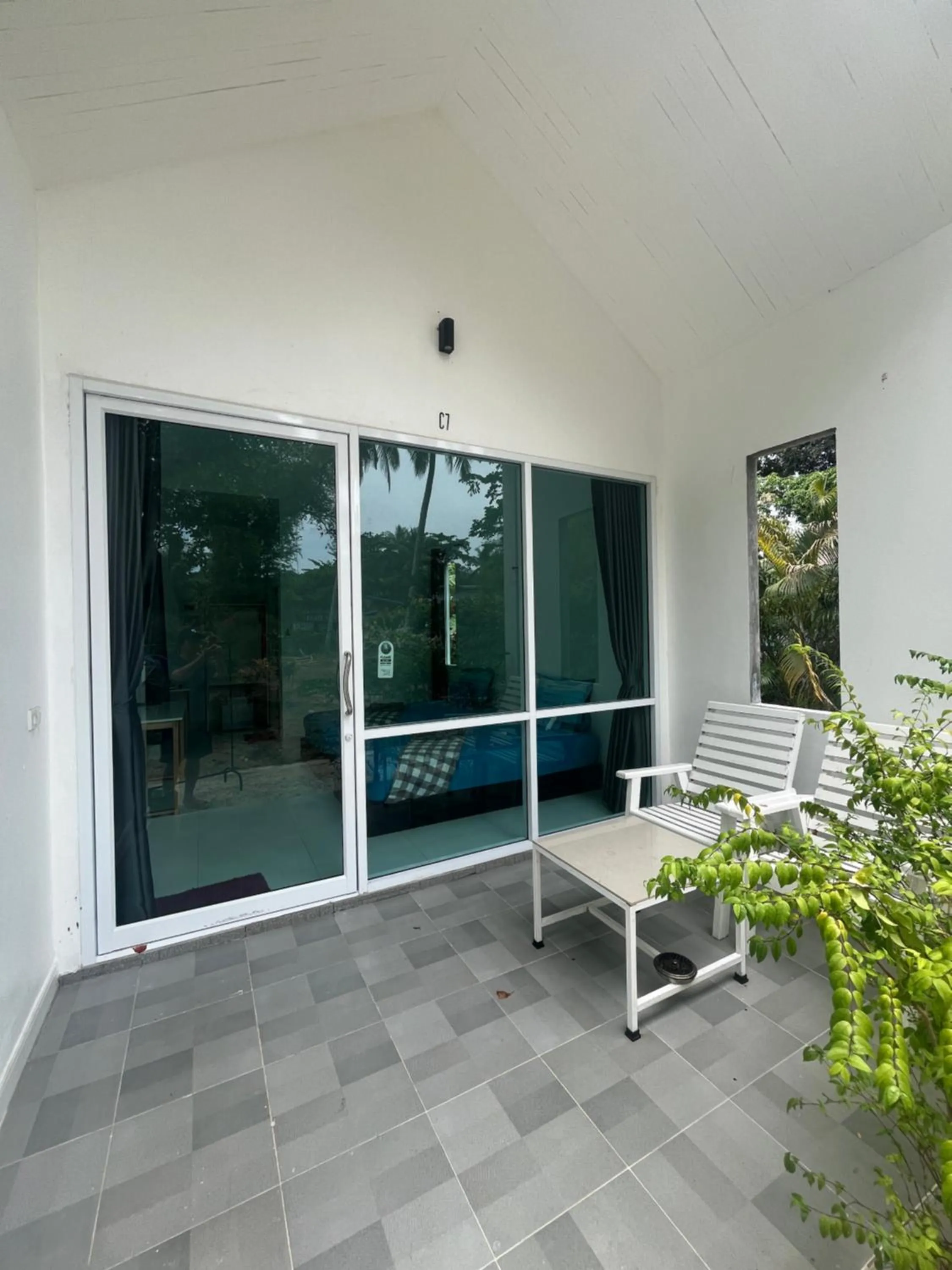 Facade/entrance in Mook Ing Lay