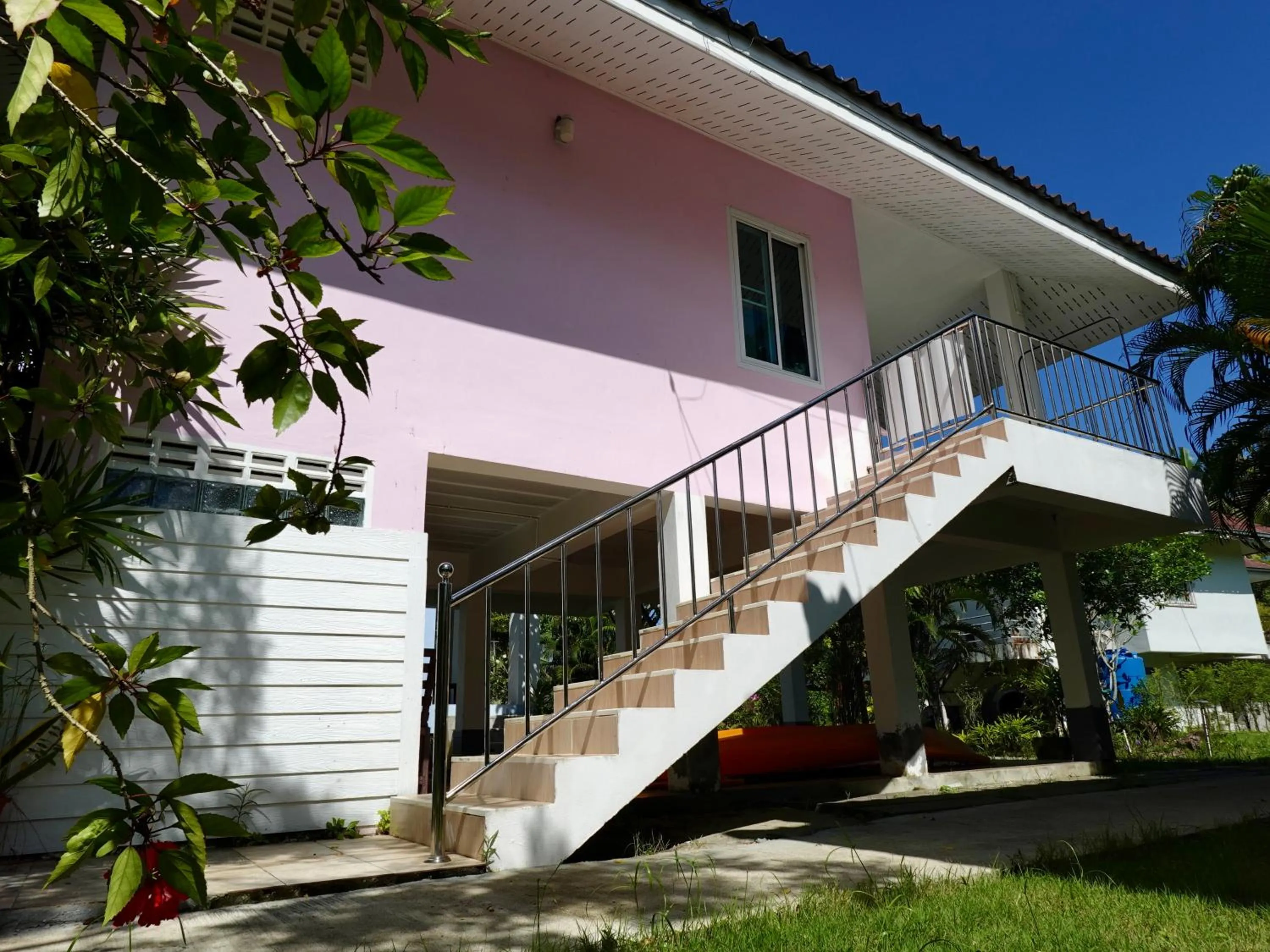 Property building in Mook Ing Lay