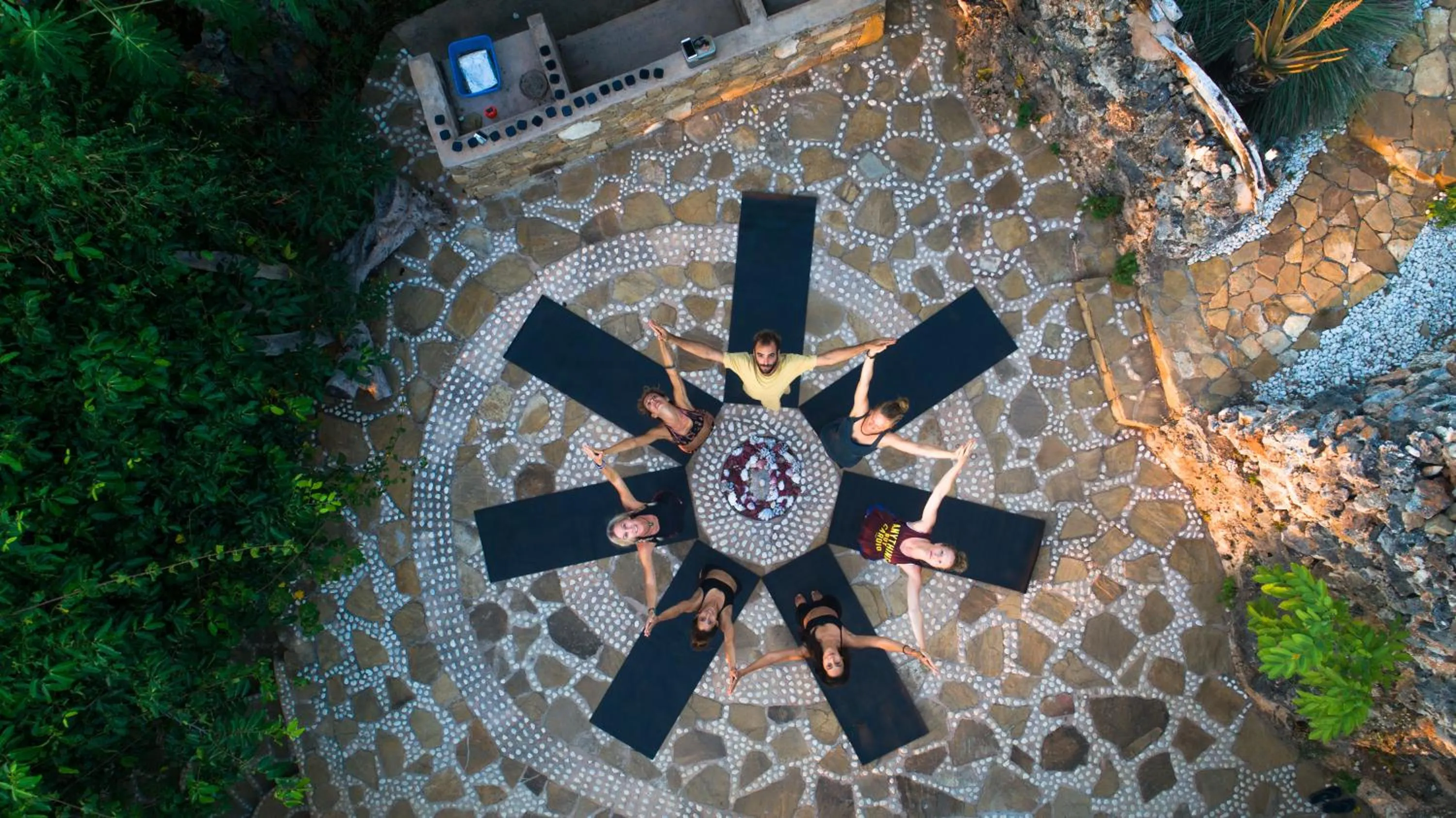 Patio in Utopia Rote Lodge