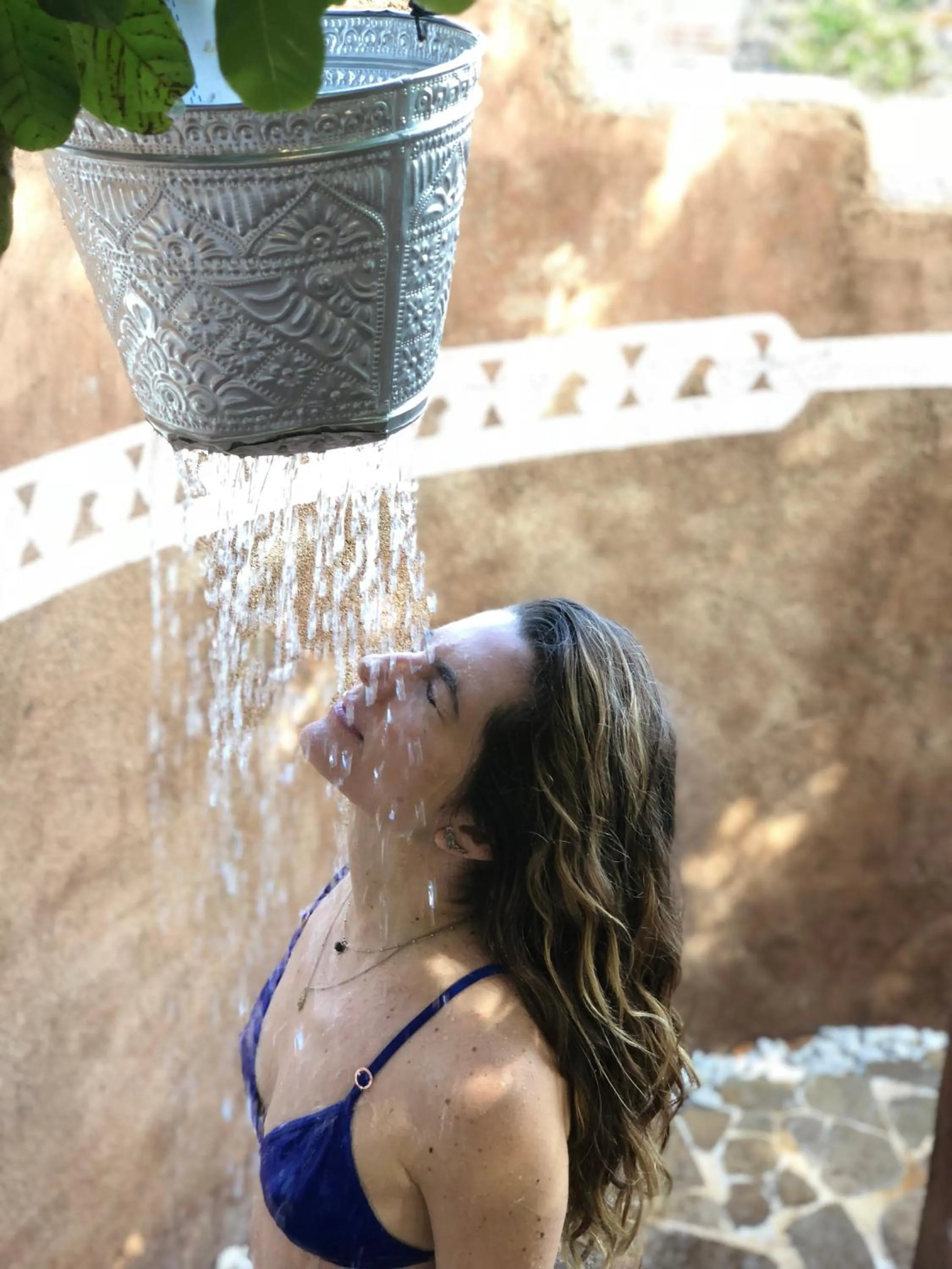 Day in Utopia Rote Lodge