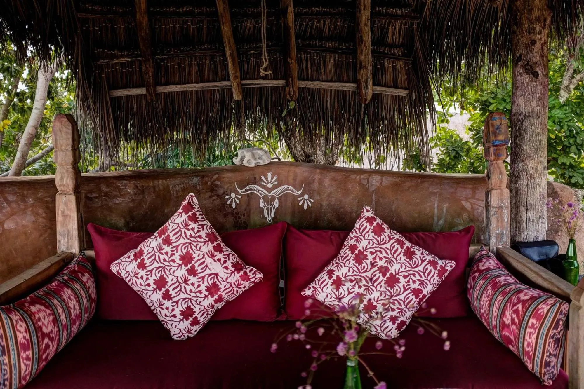 Day in Utopia Rote Lodge