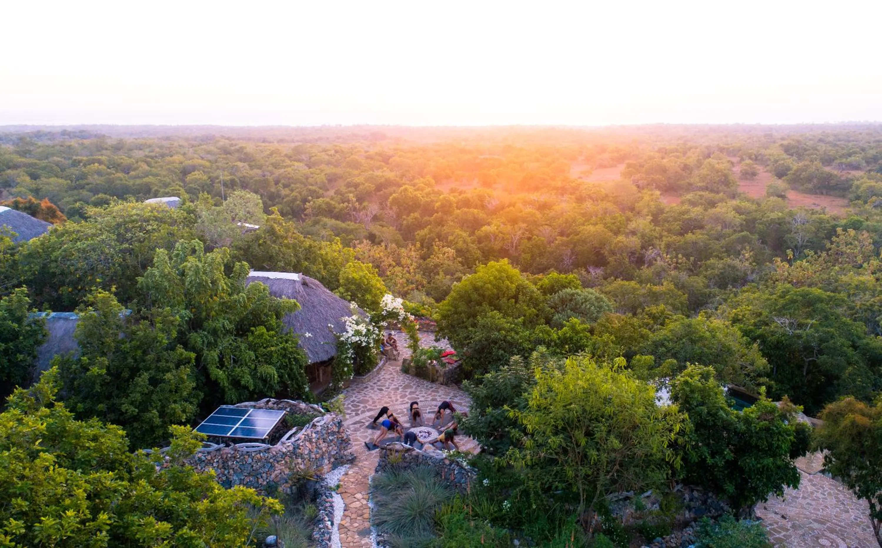 People in Utopia Rote Lodge