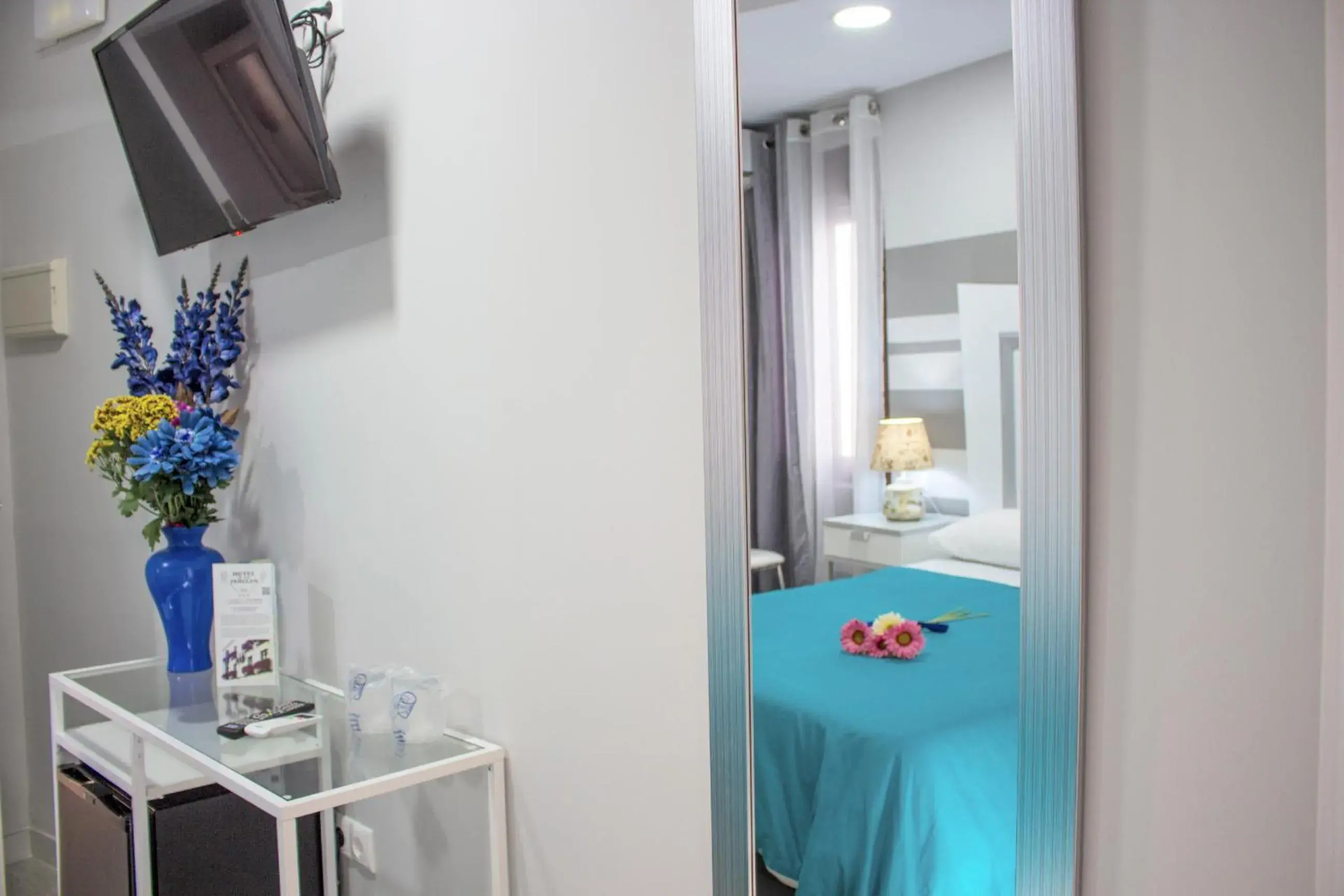 Single Room - single occupancy in San Pablo Rooms Single Room - single occupancy in San Pablo Rooms