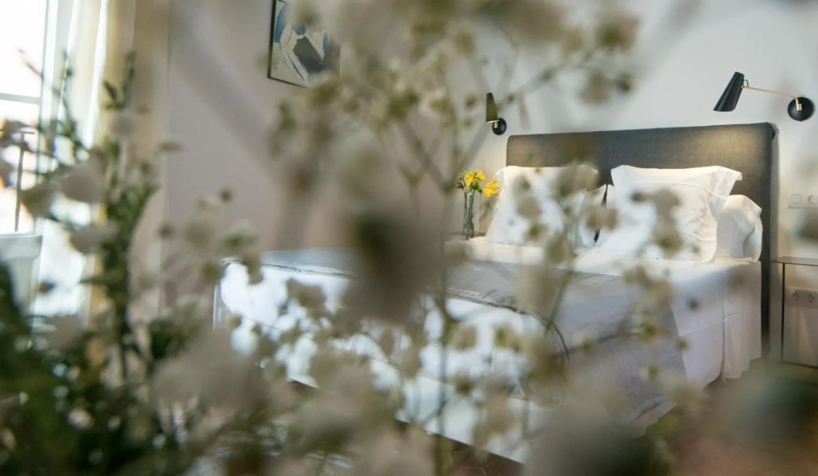 Bedroom, Bed in Canavall