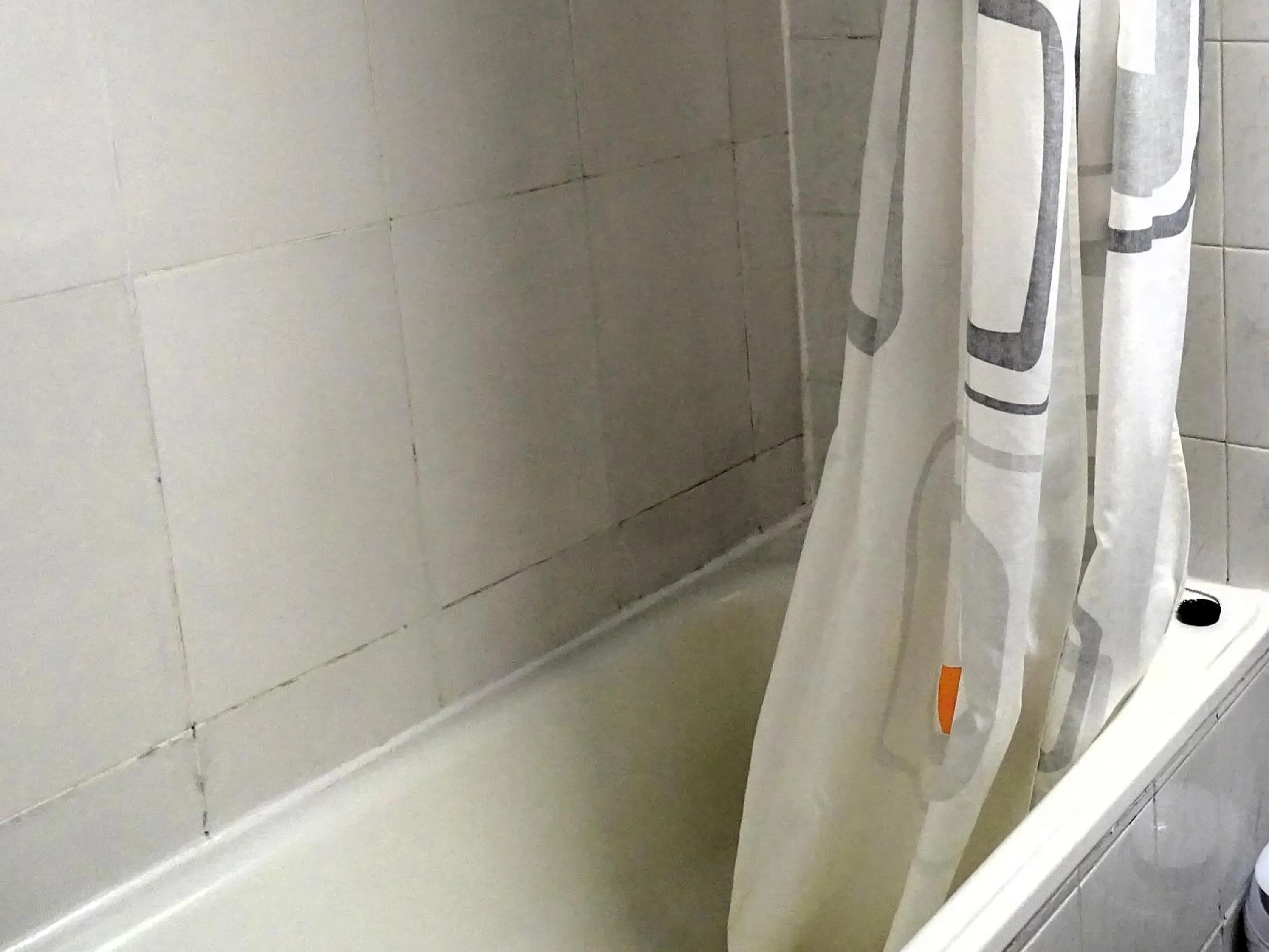 Bathroom in Hipotel Belgrand Edith Piaf