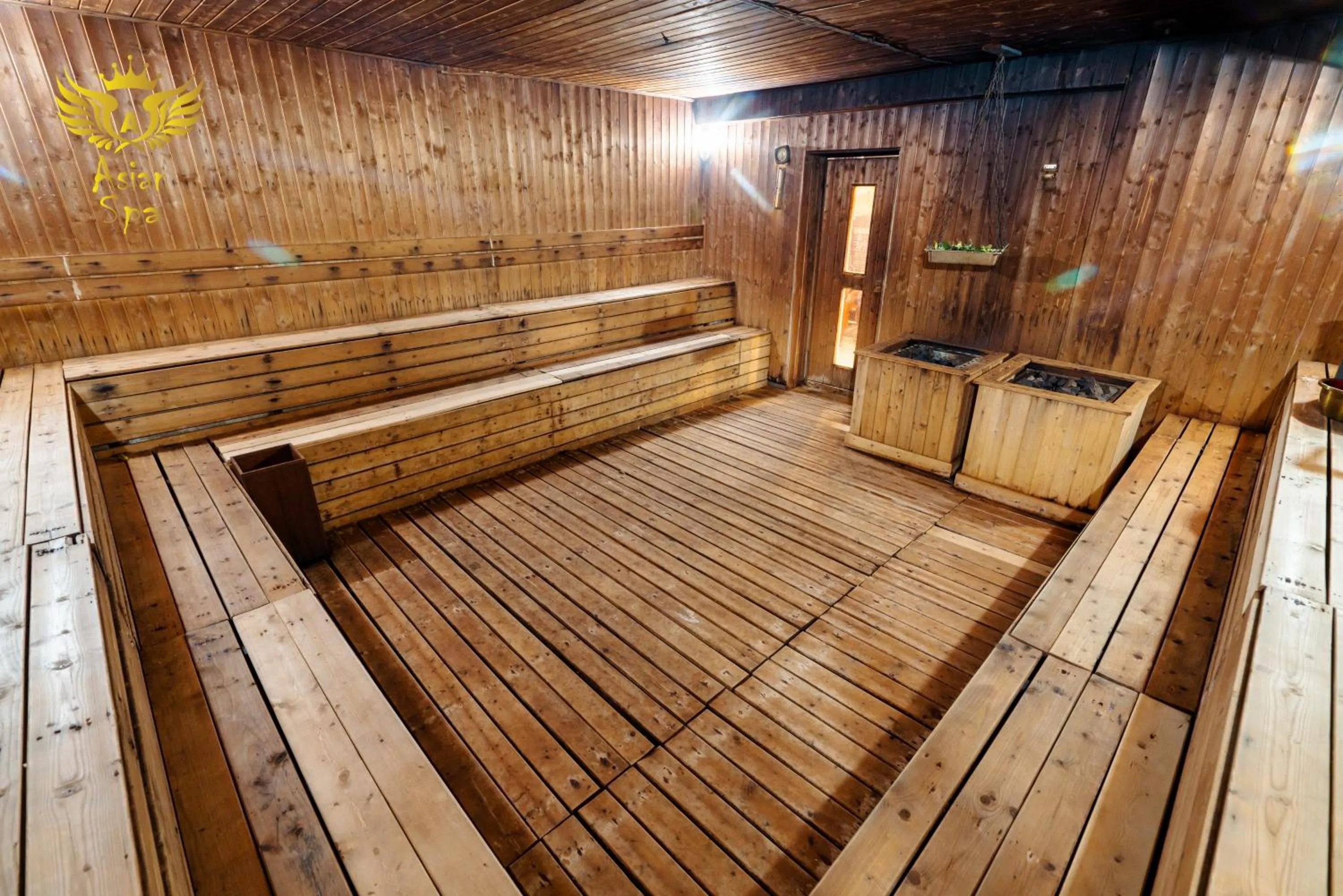 Sauna in Lbn Asian Hotel