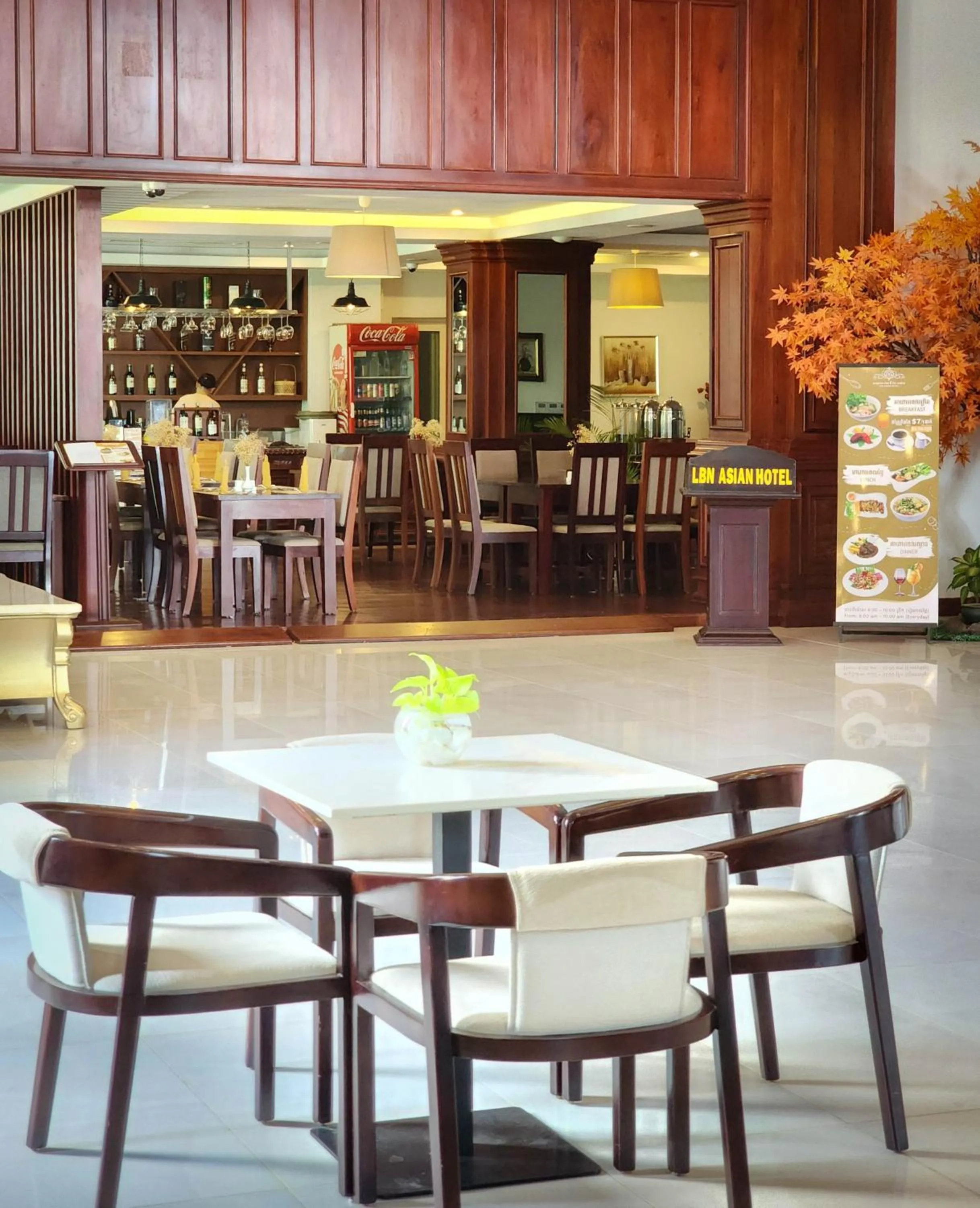 Seating area in Lbn Asian Hotel