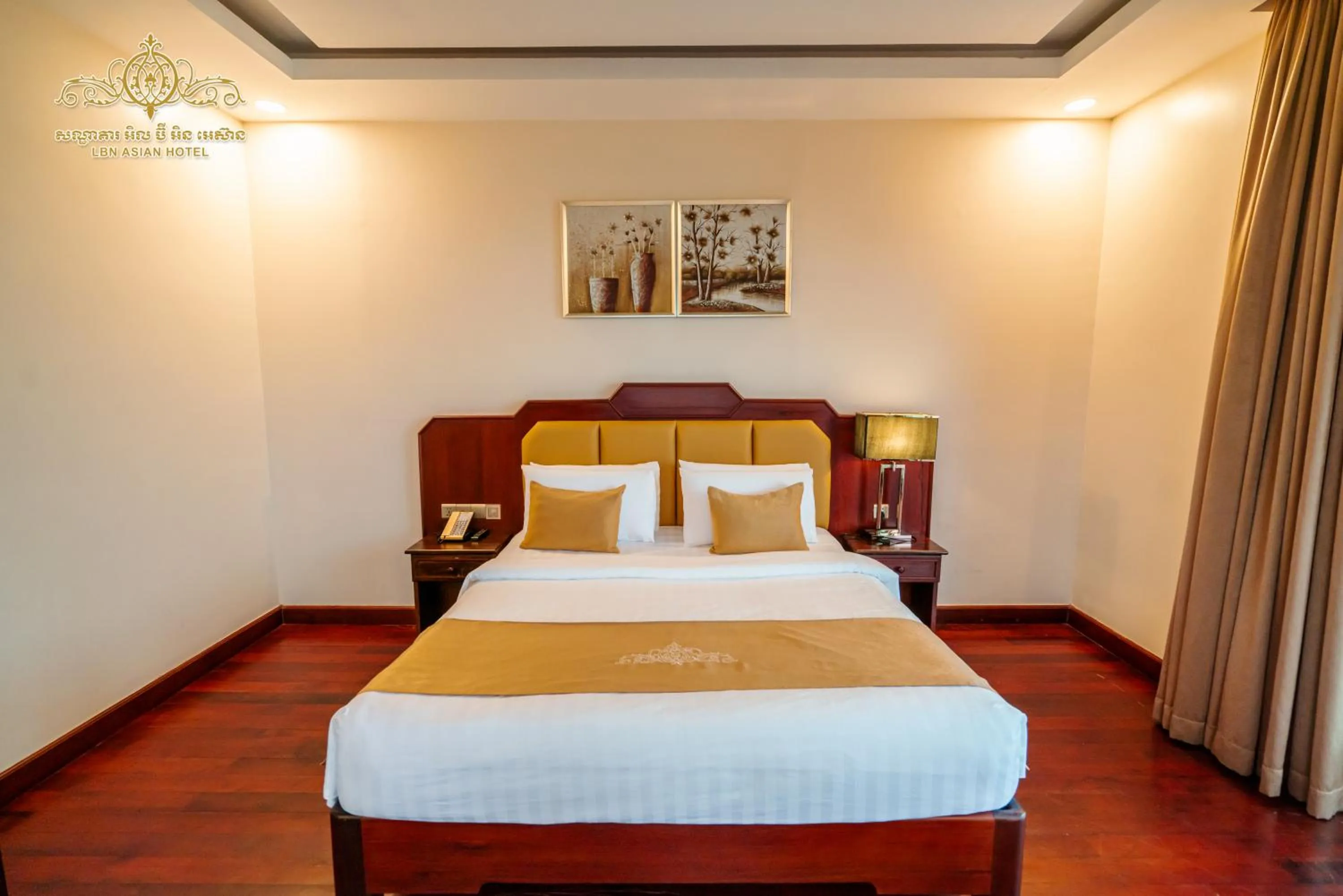 Bed in Lbn Asian Hotel