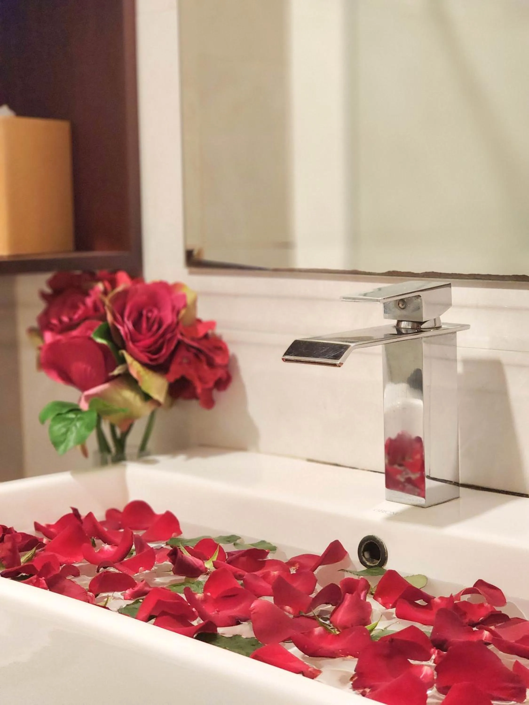 Bathroom in Lbn Asian Hotel