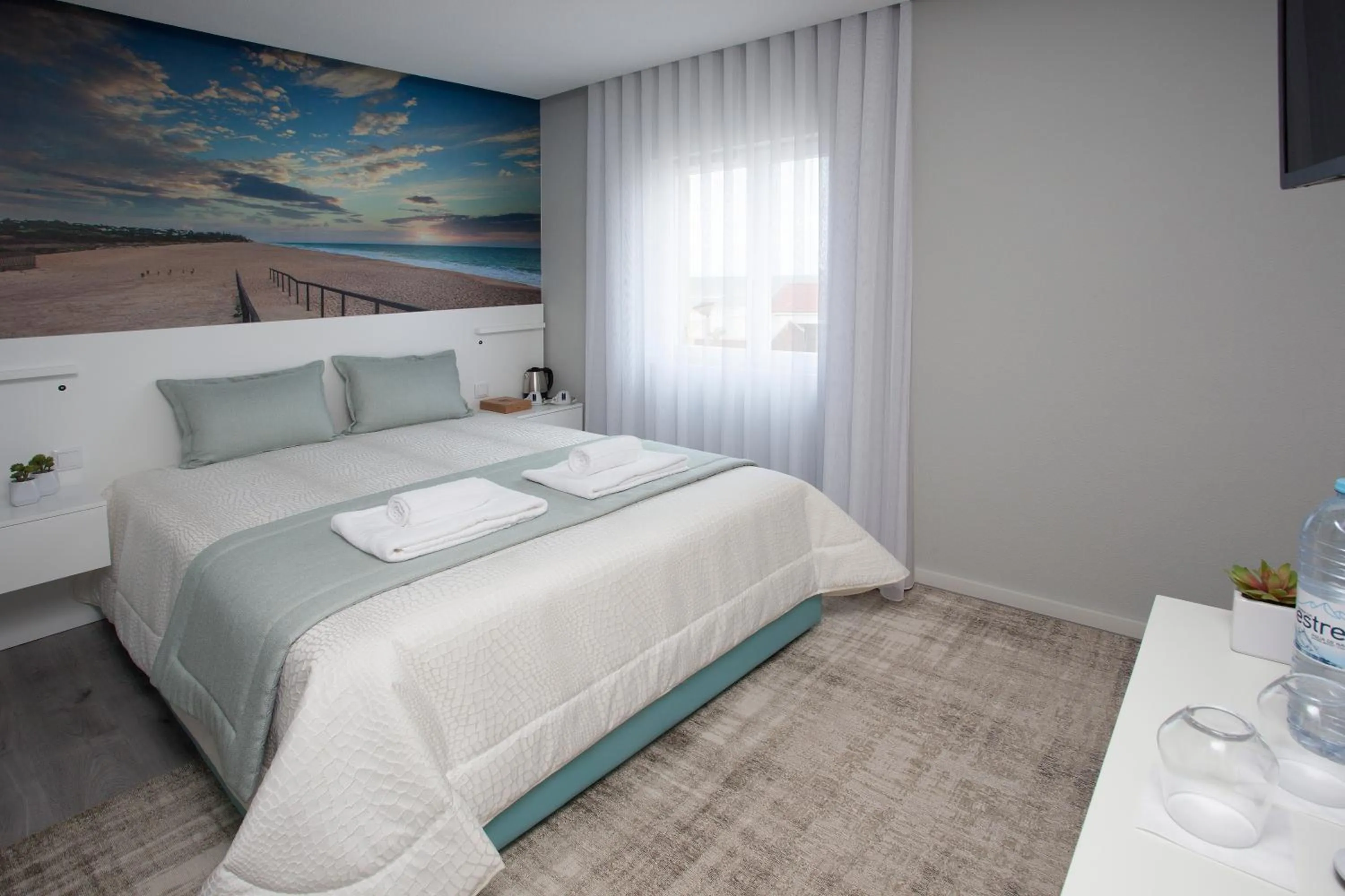 Bedroom, Bed in Golden Beach Guest House & Rooftop Bar