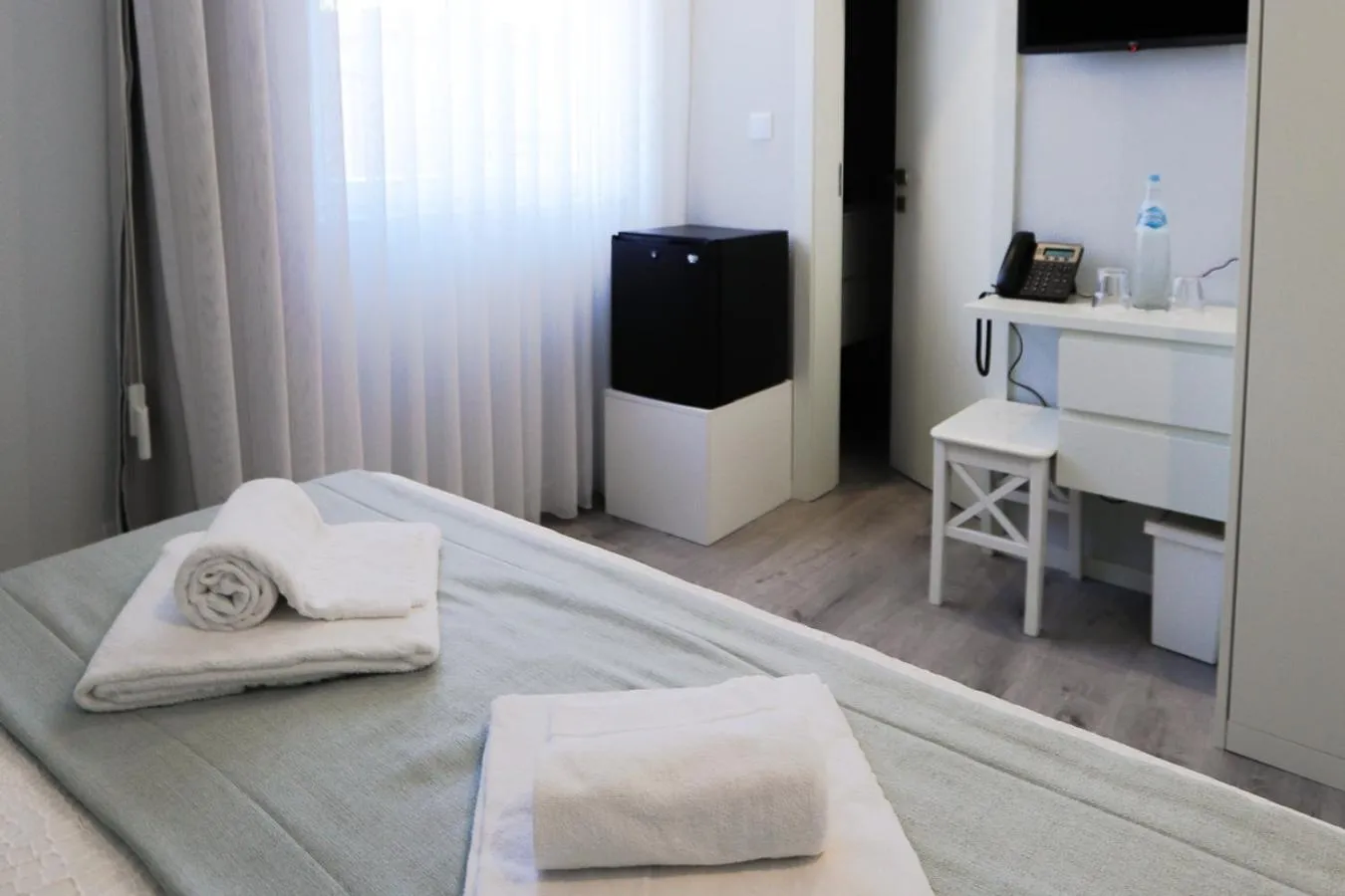 Photo of the whole room, Bed in Golden Beach Guest House & Rooftop Bar