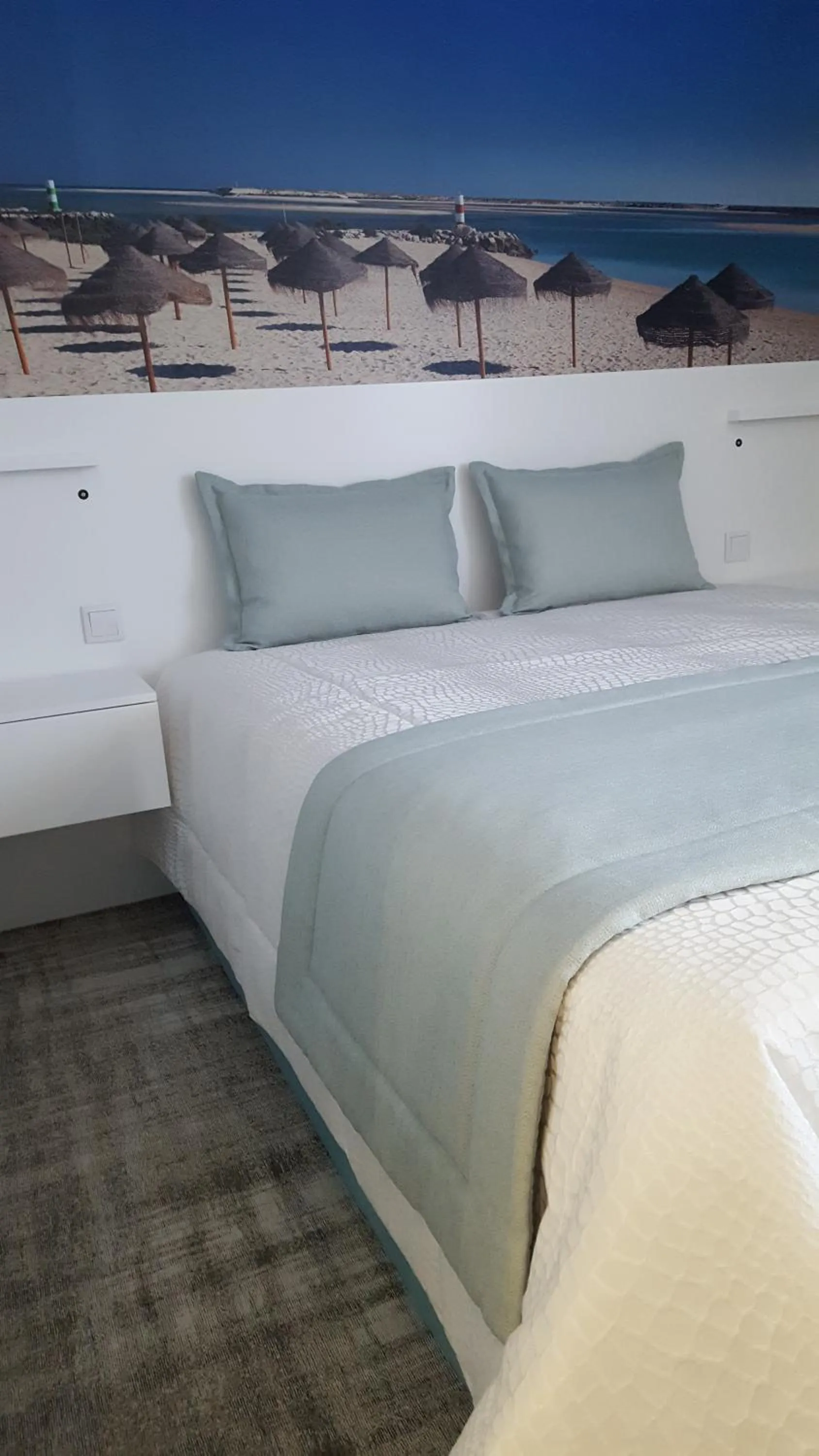 Bed in Golden Beach Guest House & Rooftop Bar