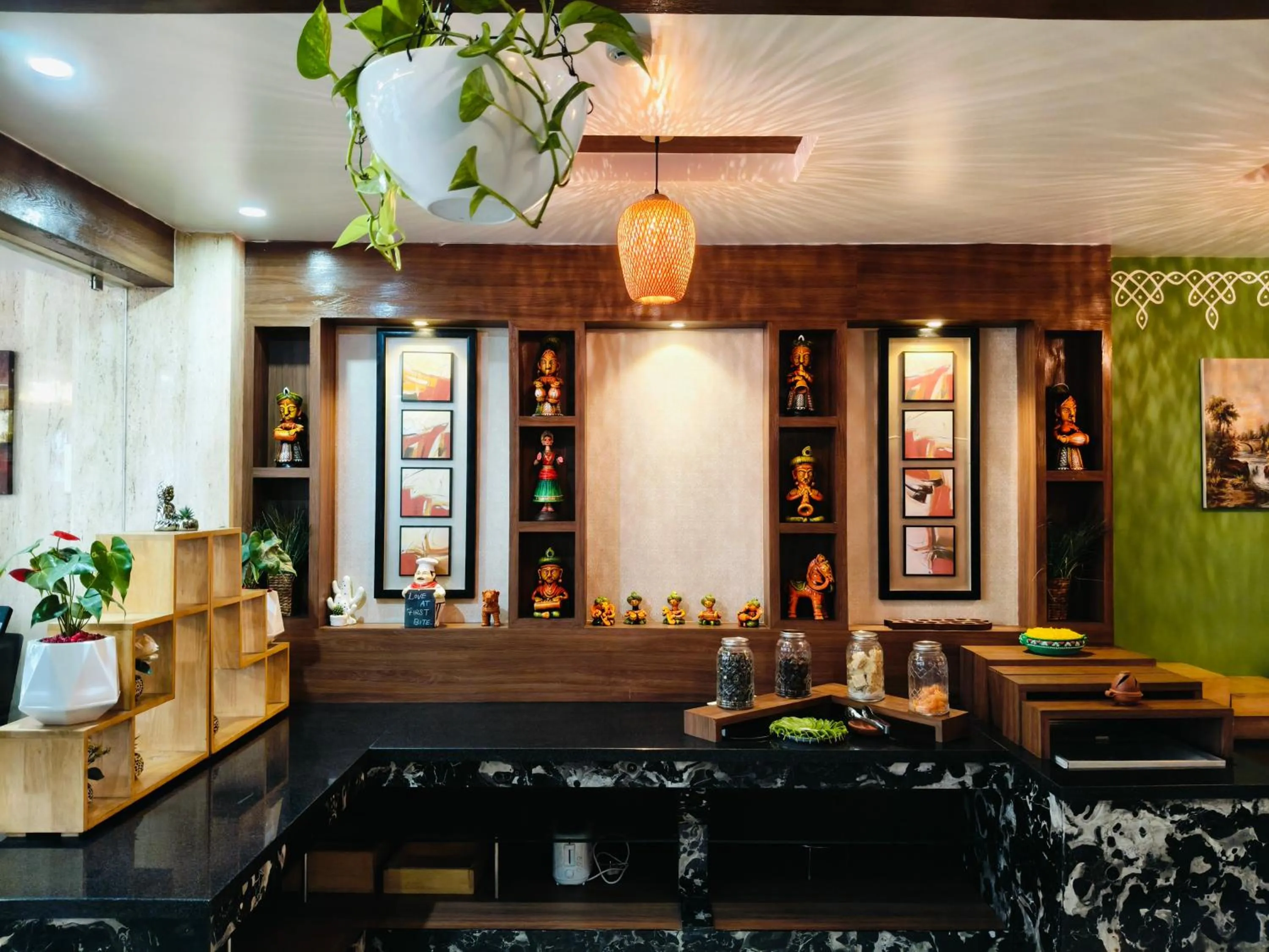 Restaurant/places to eat in Holiday Residency Coimbatore