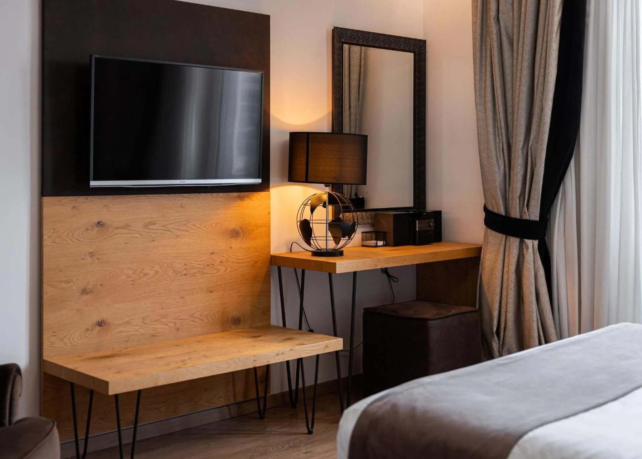 Bedroom, Bed in Acropolis Exclusive Residences