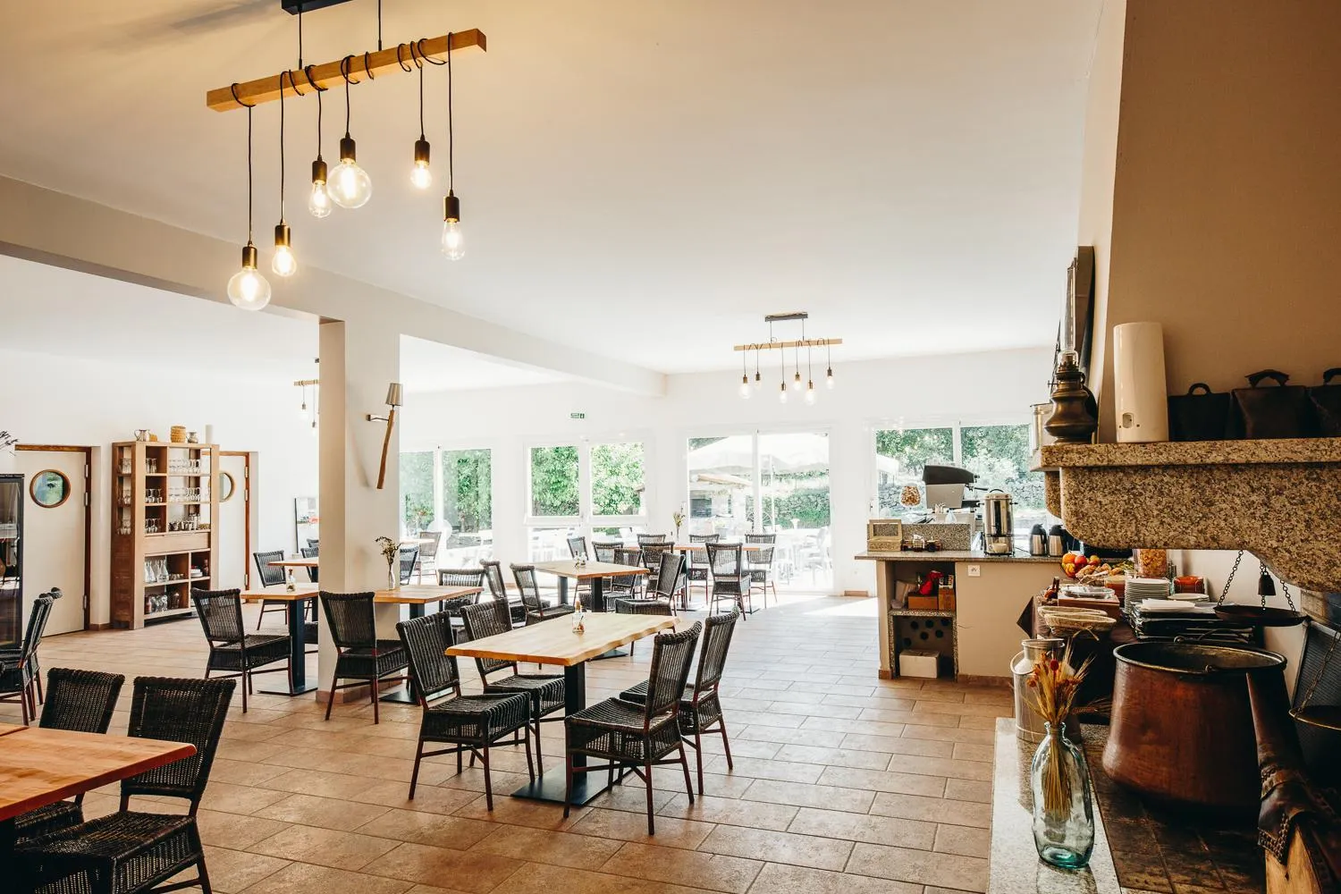 Restaurant/places to eat in B&B A Chjusellina