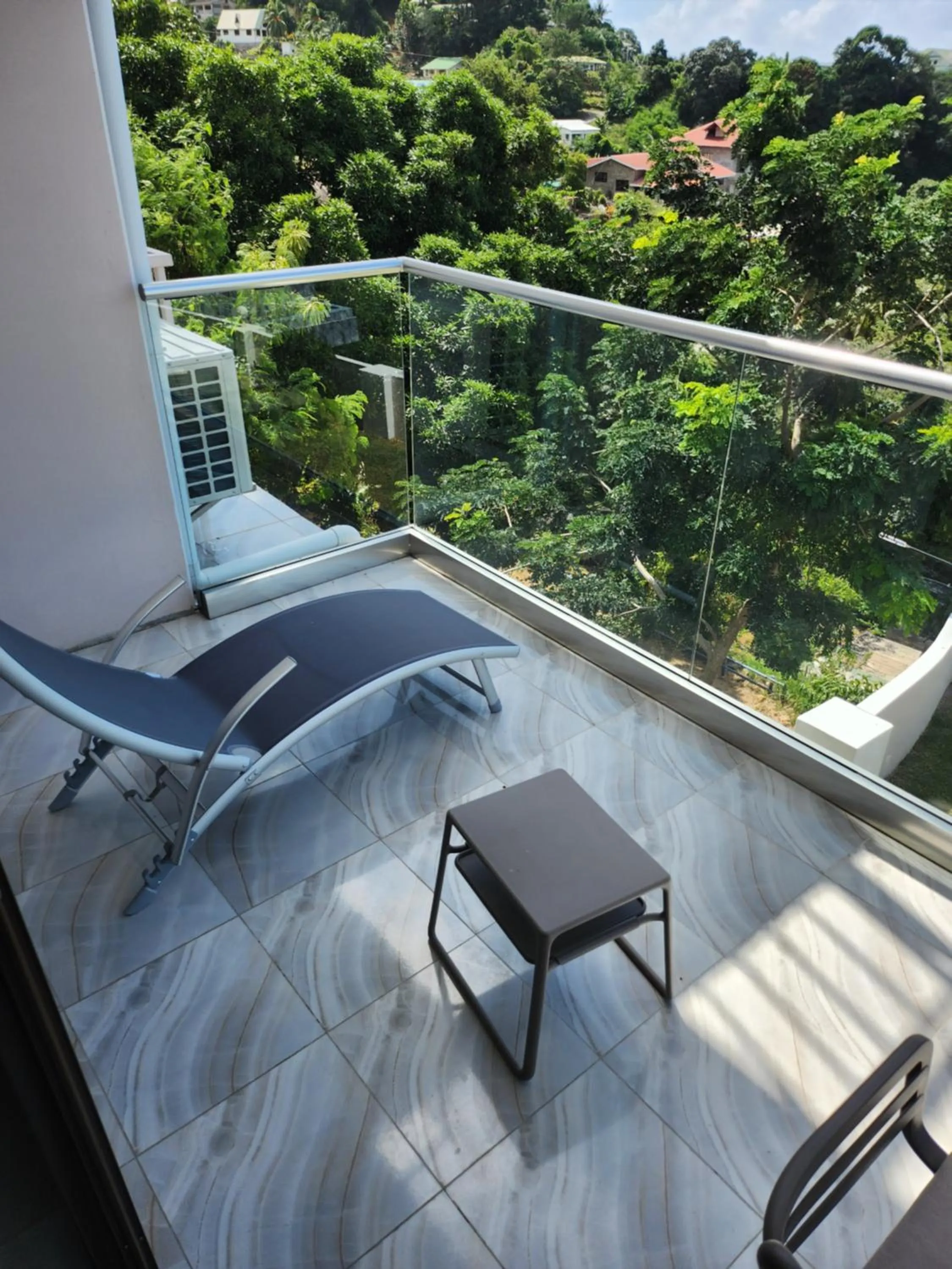 Property building in Maison L'Horizon