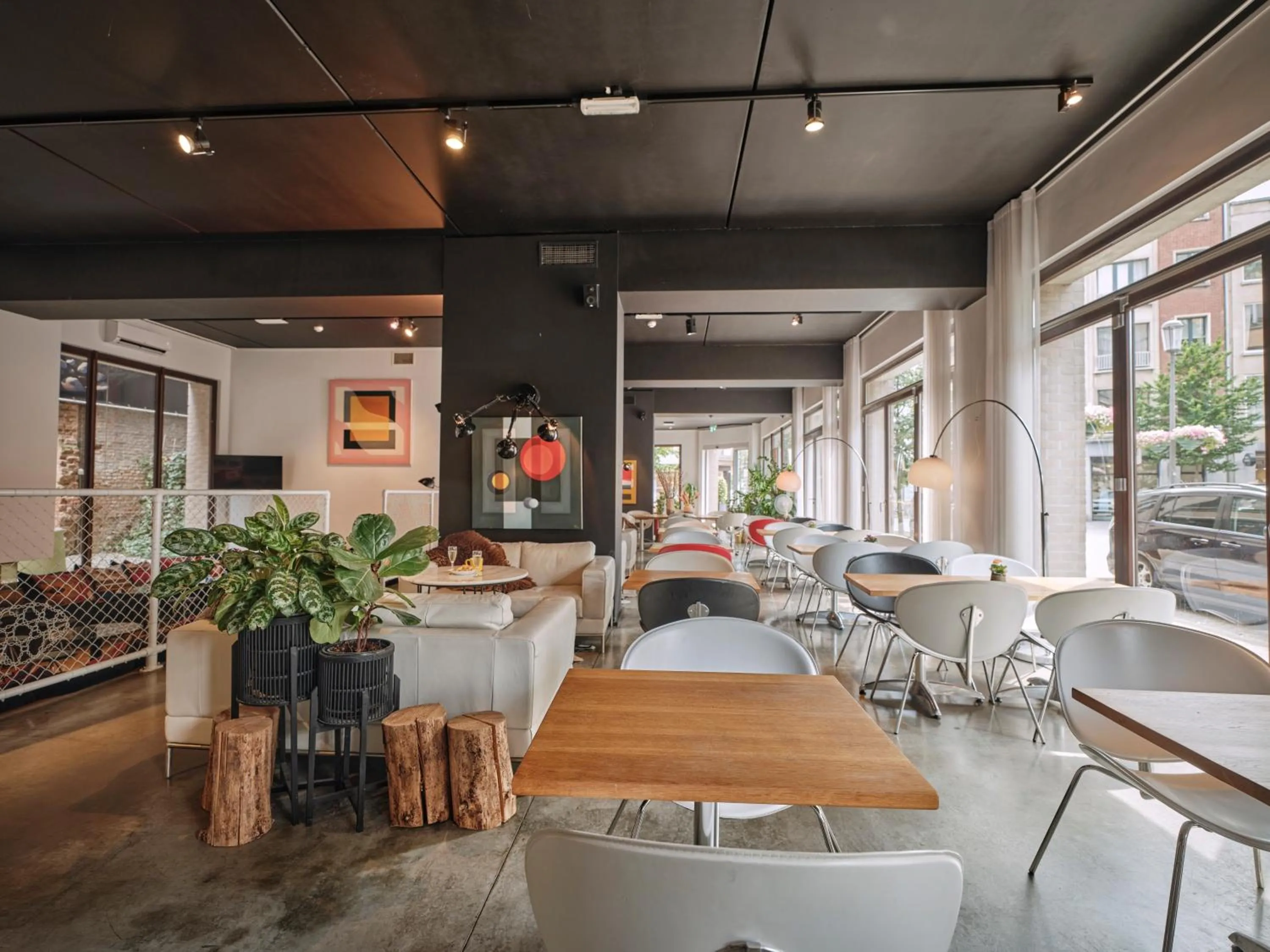 Property building in BANKS Antwerp