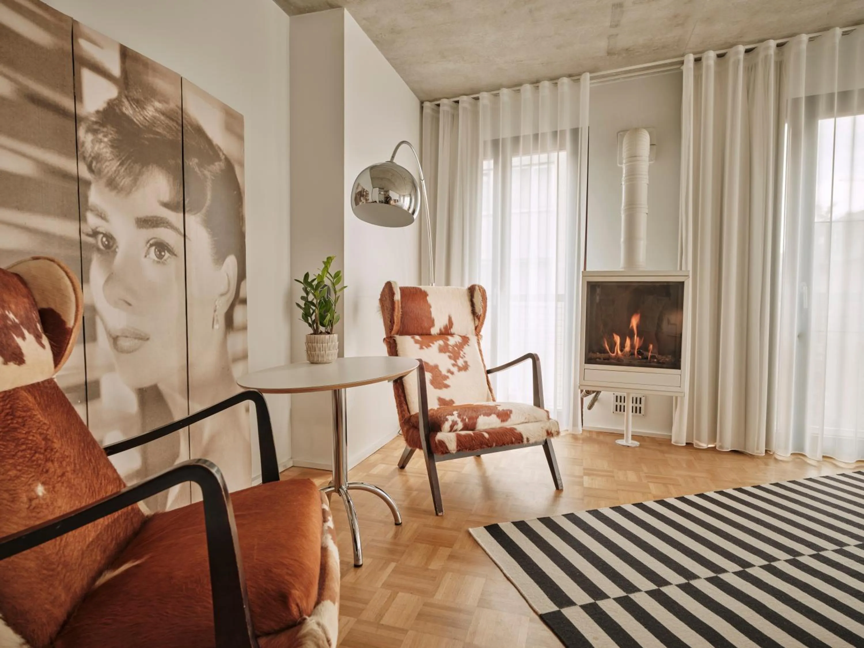 fireplace in BANKS Antwerp