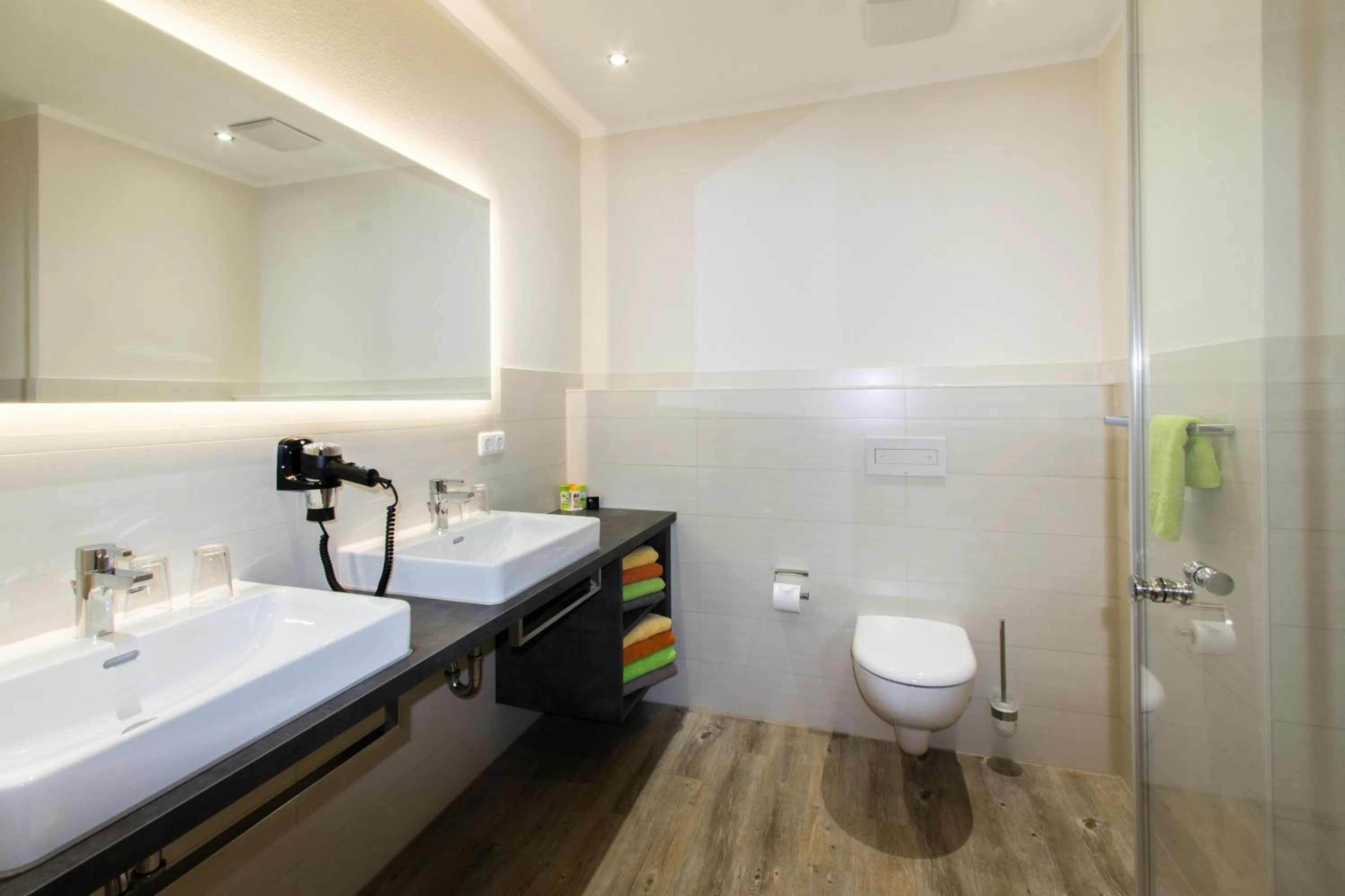 Shower in Wasmayr Hof