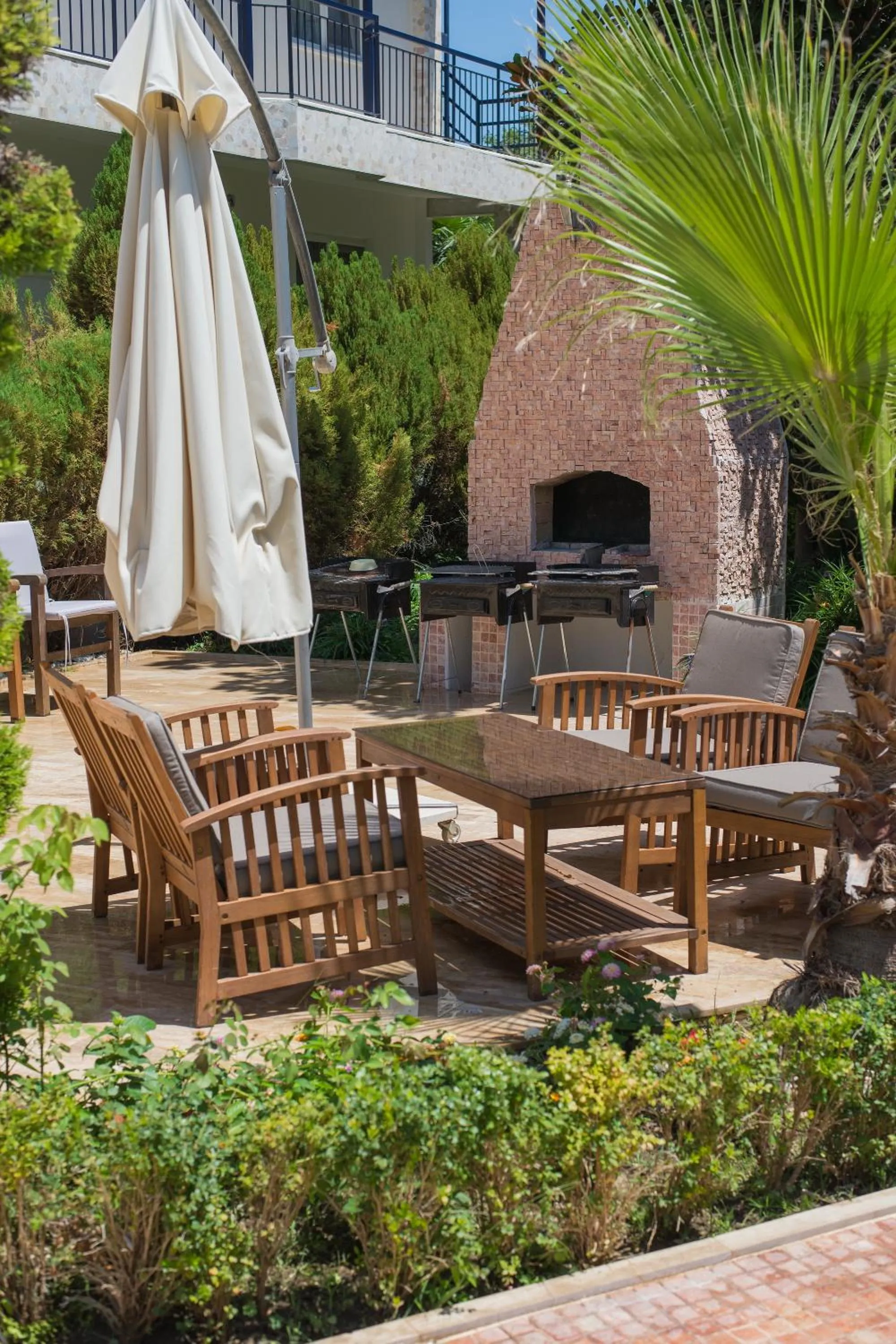 Communal lounge/ TV room in Sofia Residence