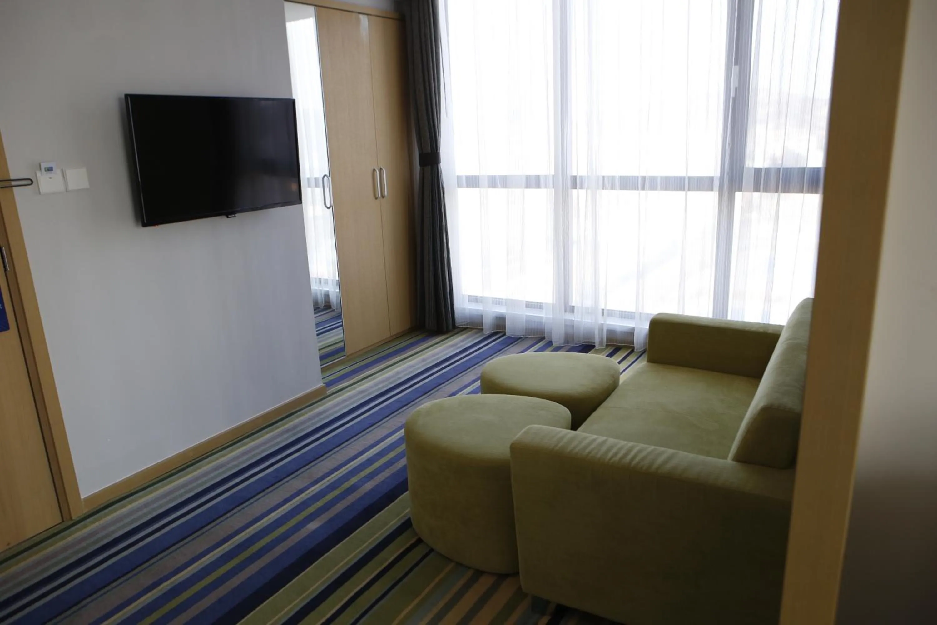 Holiday Inn Express Yingkou Onelong Plaza by IHG