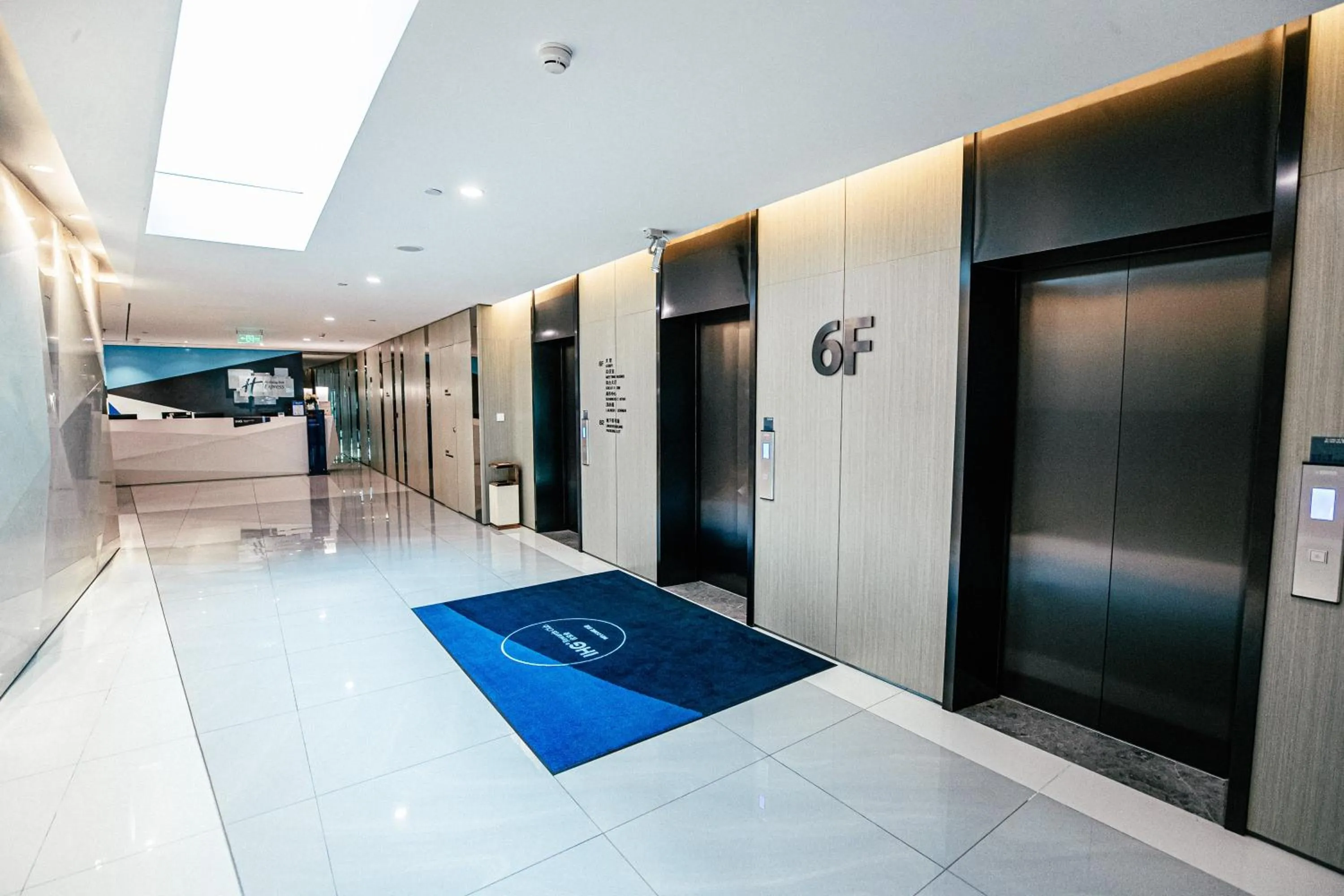 Property building in Holiday Inn Express Yingkou Onelong Plaza by IHG