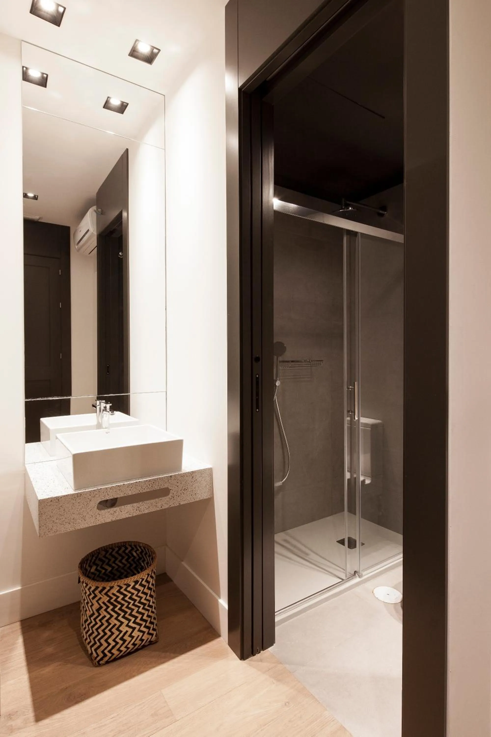 Shower in Casa Noa Apartments