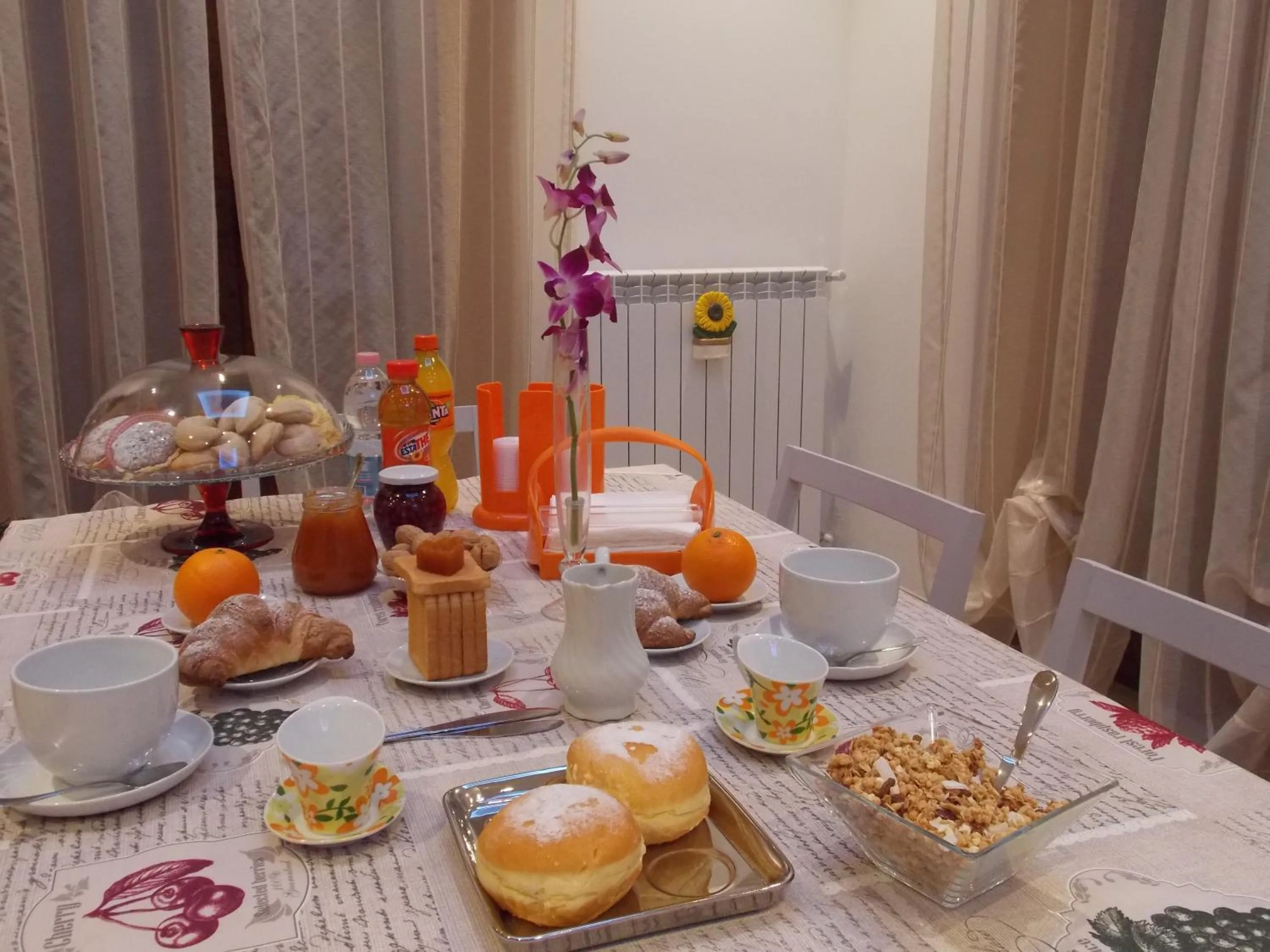 Buffet breakfast in Vico 59