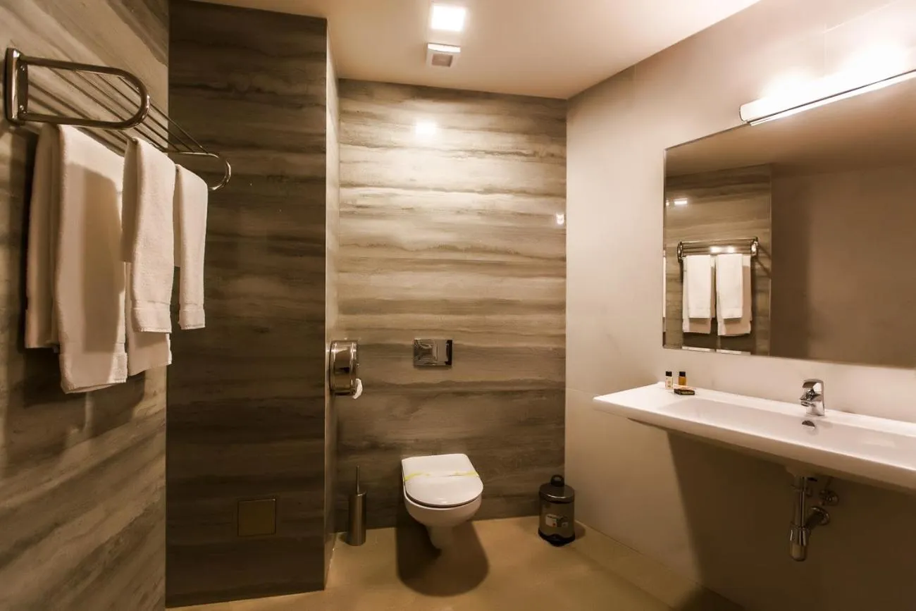 Toilet in Grand Hotel Belvedere